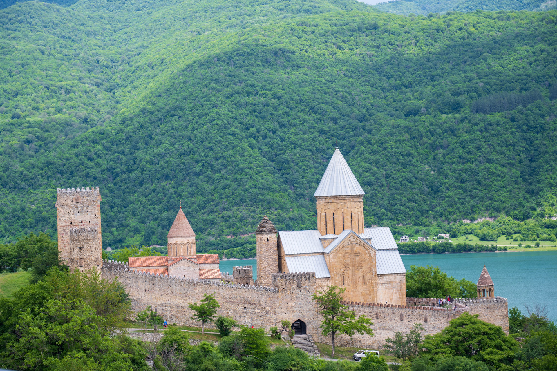 The Ananuri Fortress