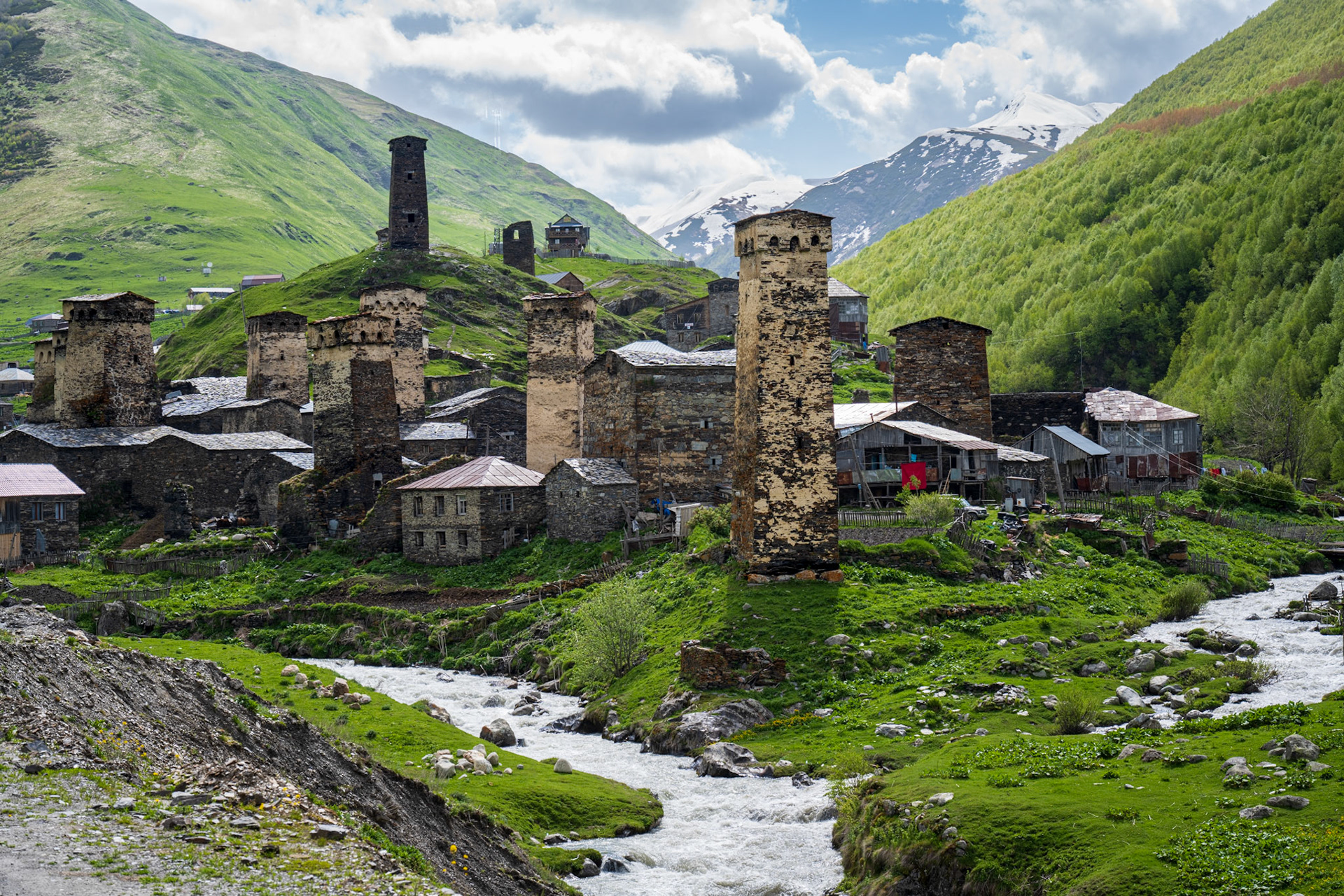 Arriving in Ushguli