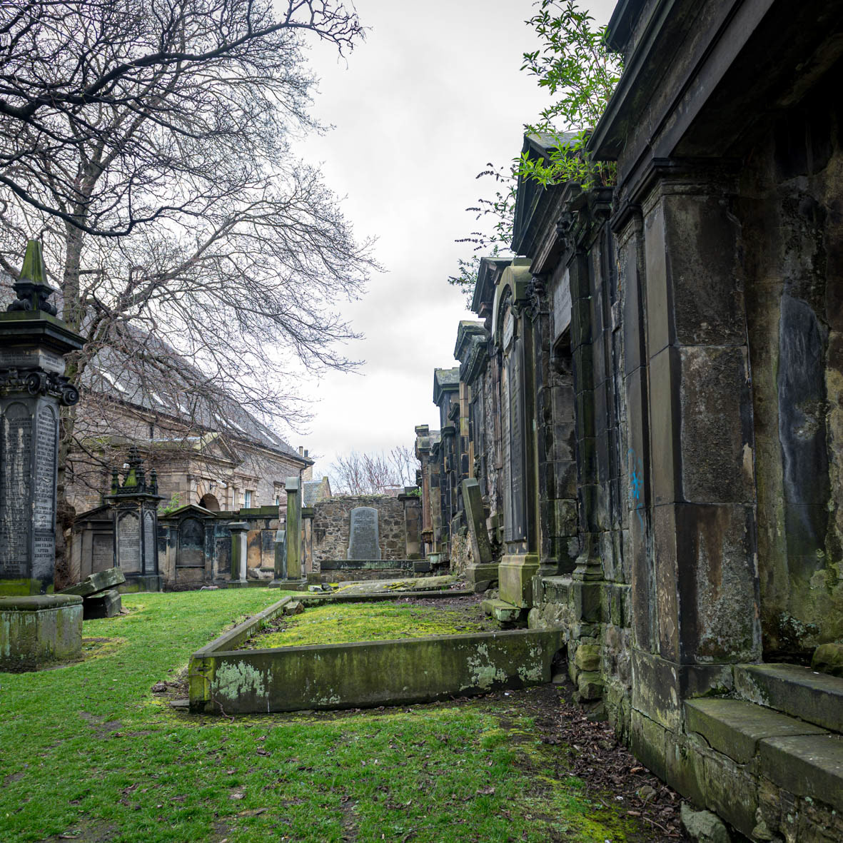 St Cuthbert's Churchyard