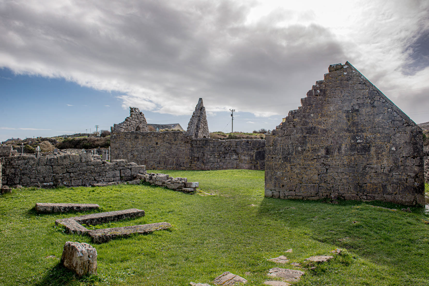 Na Seacht dTeampaill - The Seven Churches