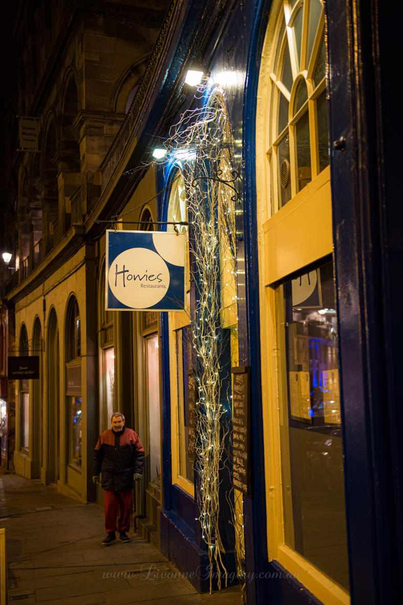 Edinburgh by night