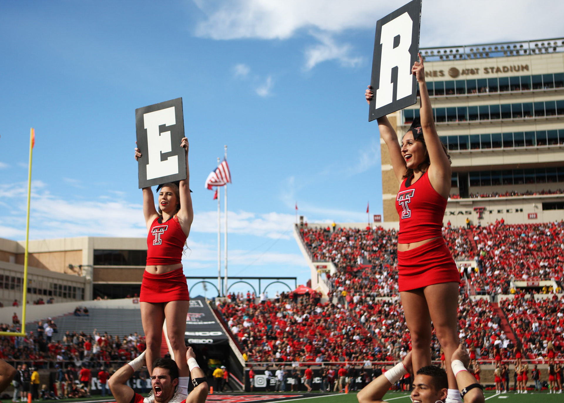 LUBBOCK, TX - NOVEMBER 04: Texas Tech cheerleaders stir up the croud during the Texas Tech Raider's 42-35 loss to the Kansas State Wildcats on November 4, 2017 at Jones AT&amp;T Stadium in Lubbock, TX. (Photo by Sam Grenadier/Icon Sportswire)