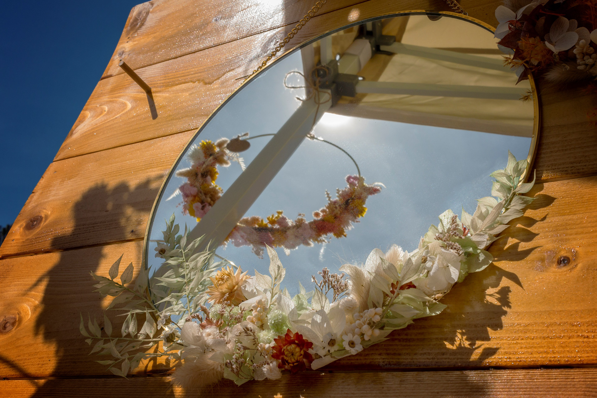 Miroir et fleurs