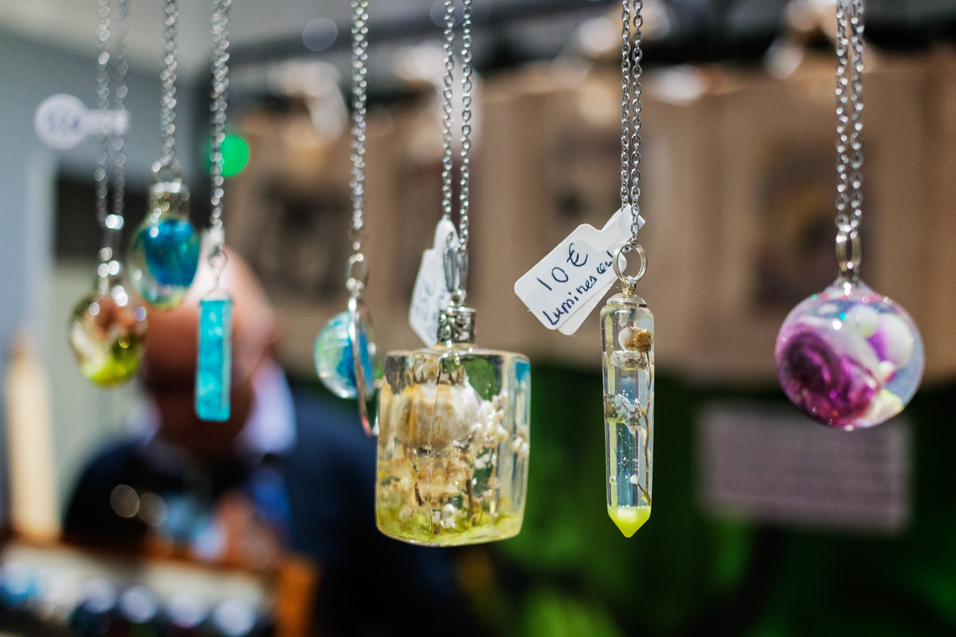 Collier exposé