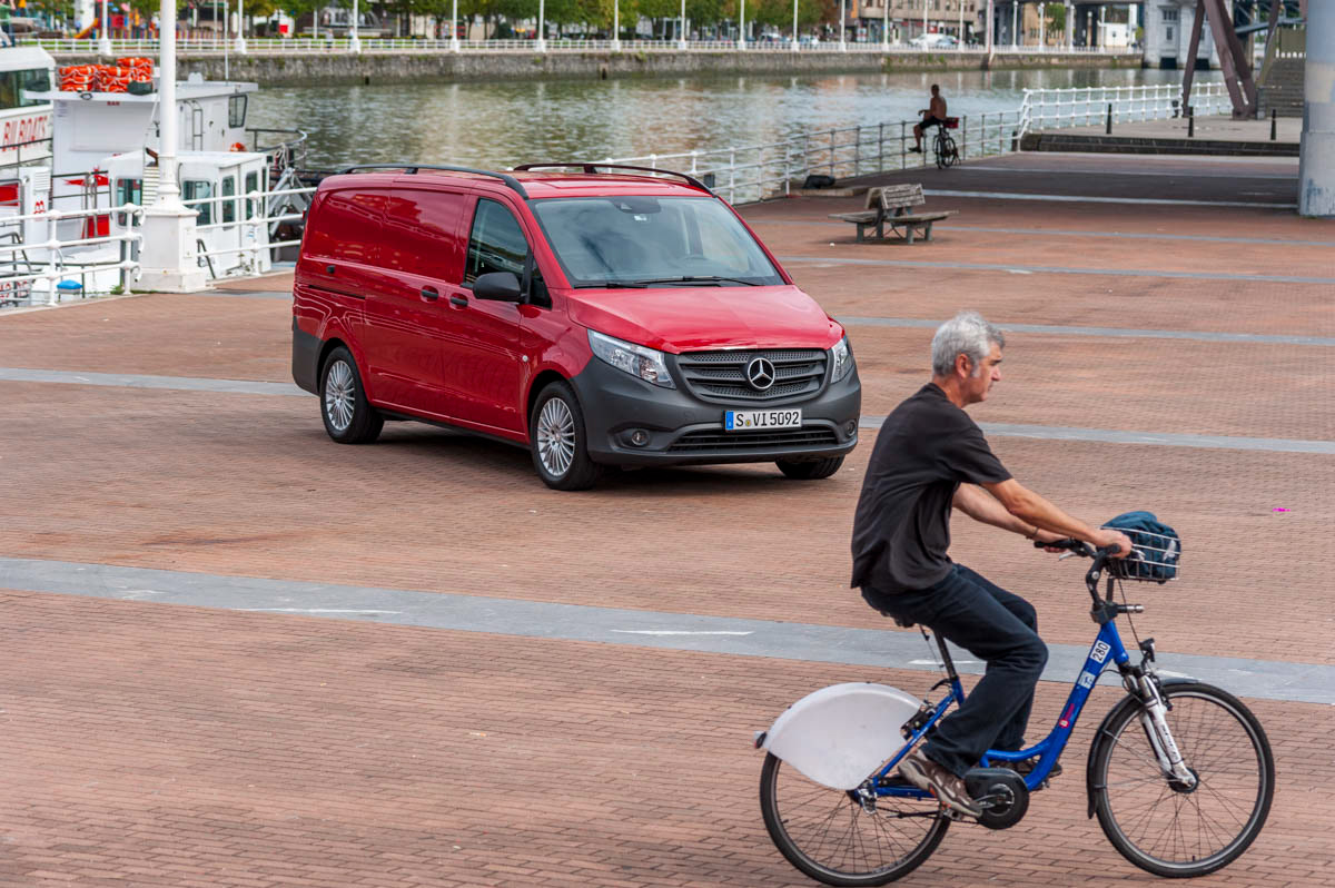 © SOLUTION UTILITAIRES / Arnaud HEBERT