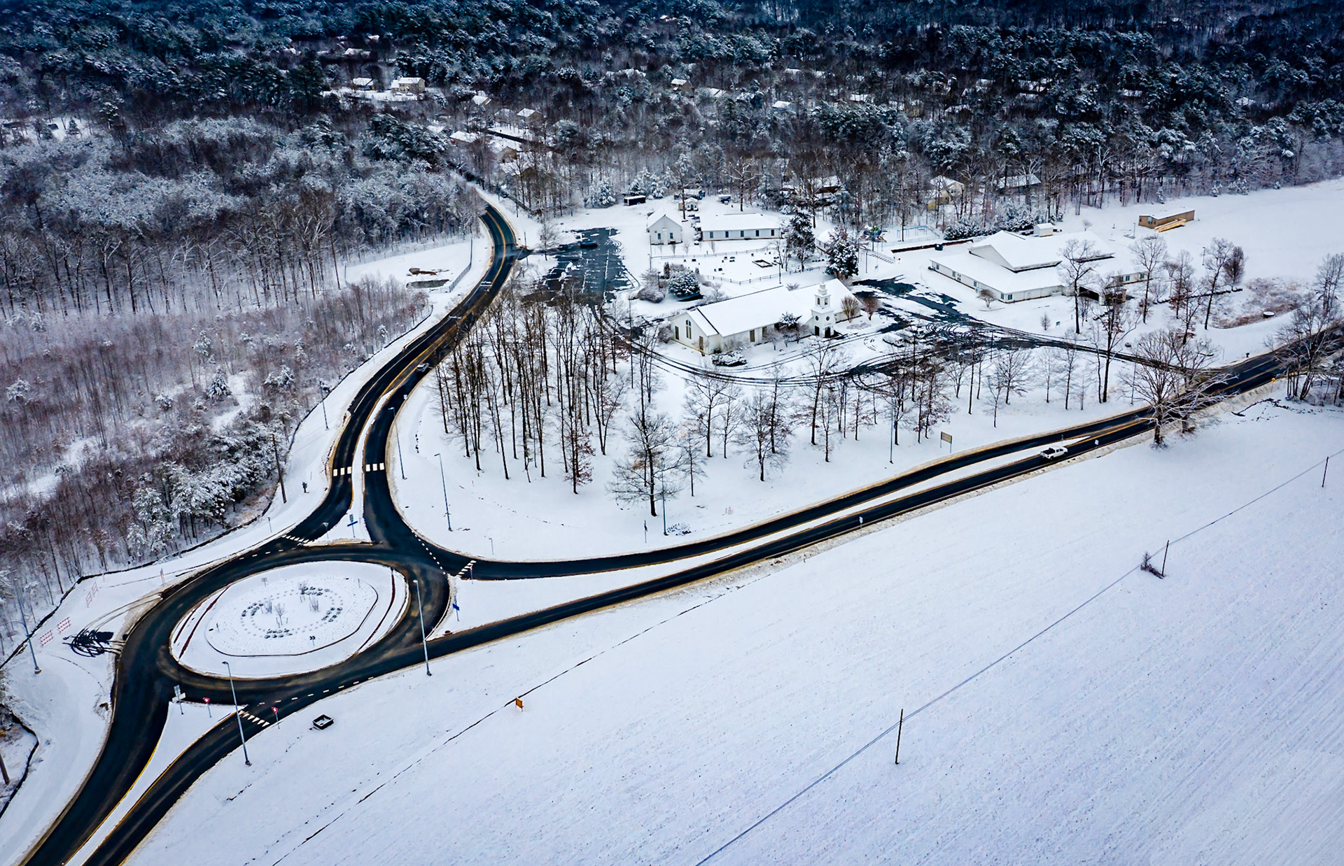 Route 53 roundabout at the Effort Baptist Church #snow #roundabout #effortbaptistchurch #fluvanna
