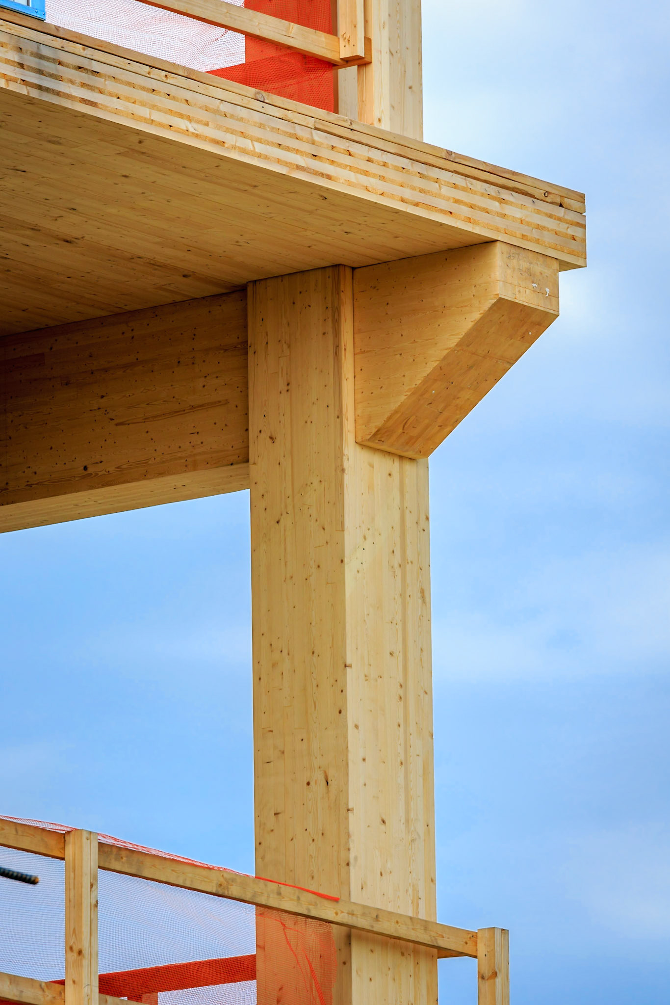 Cross laminated timber building