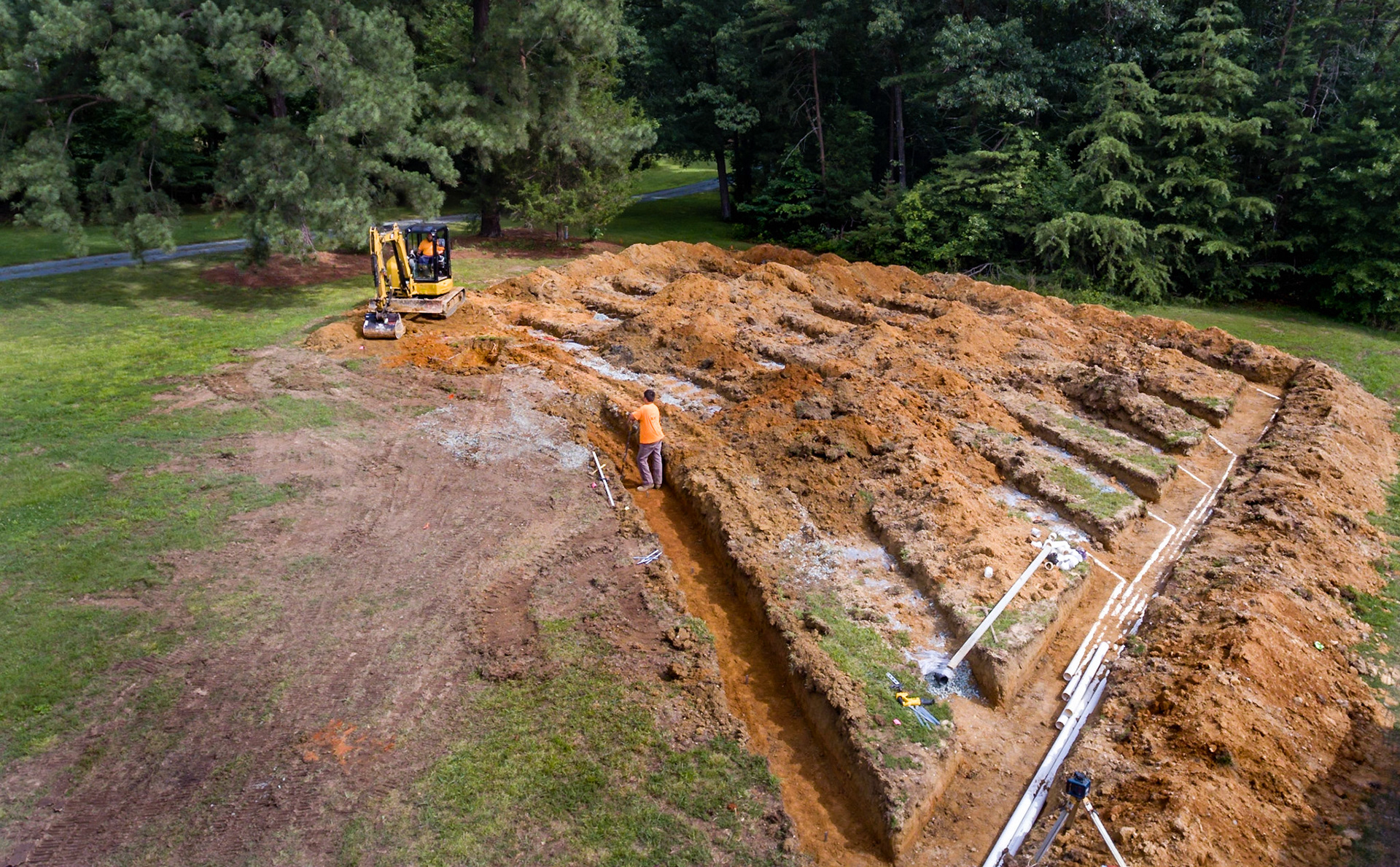 Septic tank drain field