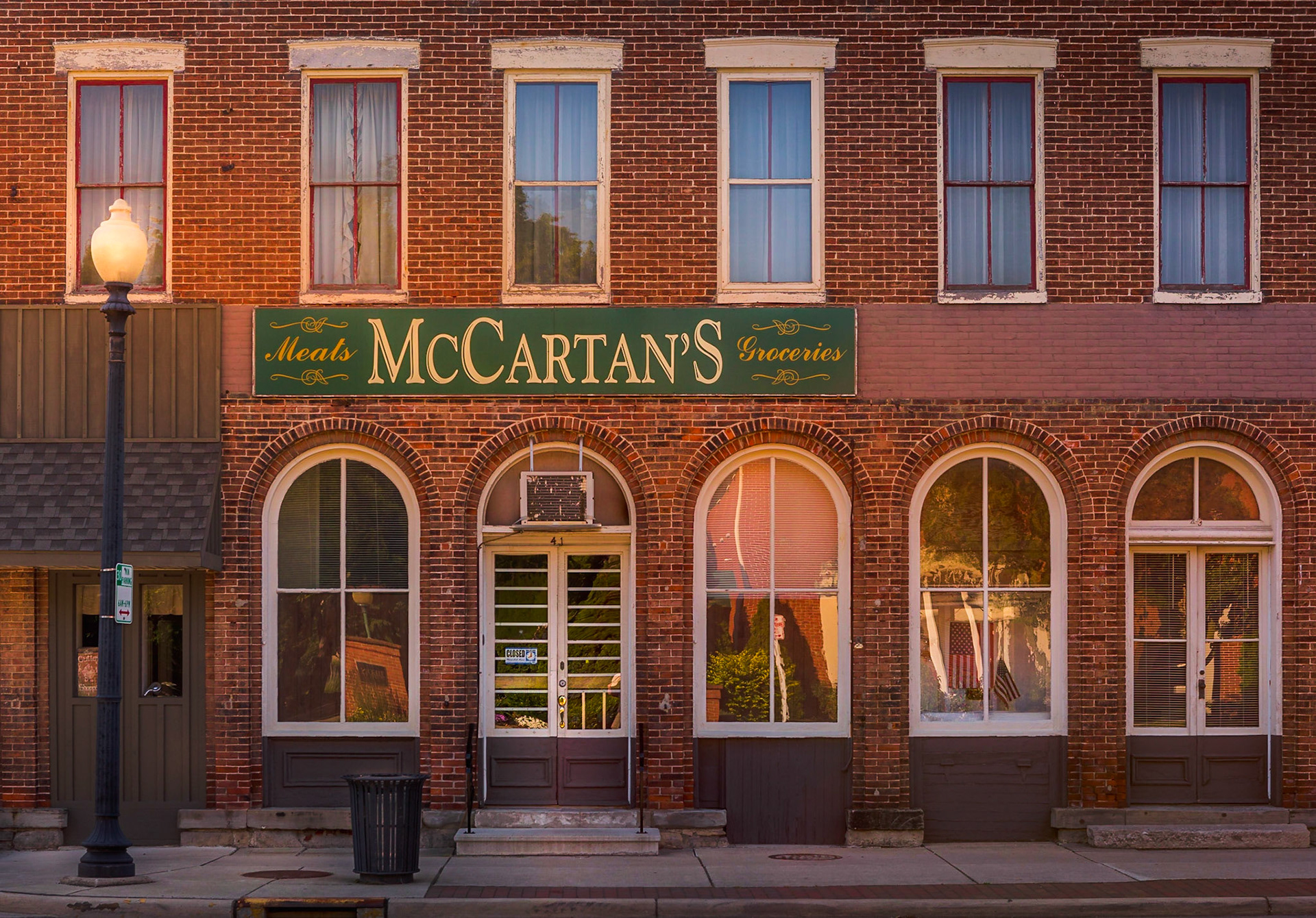 A small neighborhood store on Tiffin, Oh, near the Tiffin University