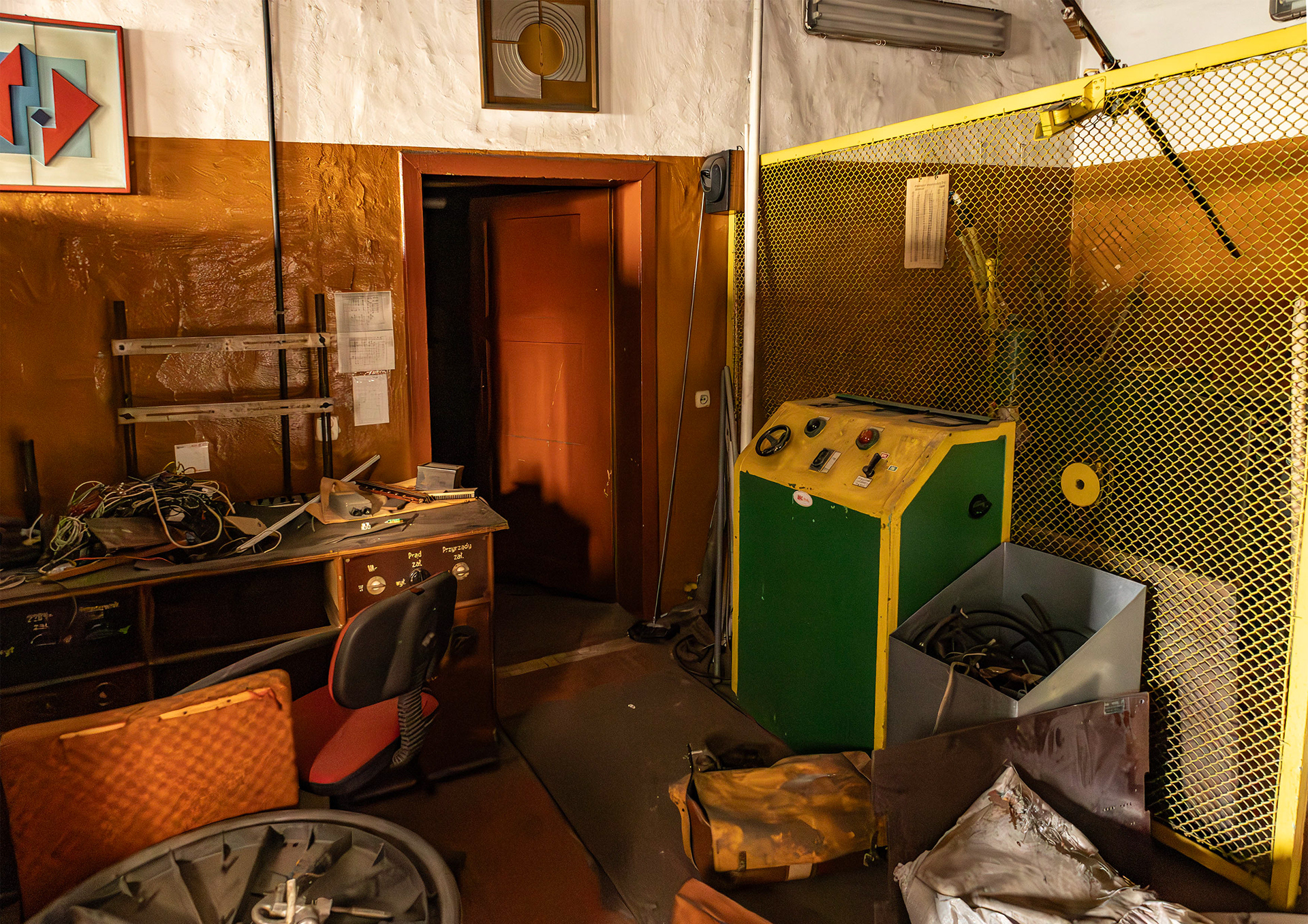 Labolatorium Wysokich Napięć E.C Miechowice