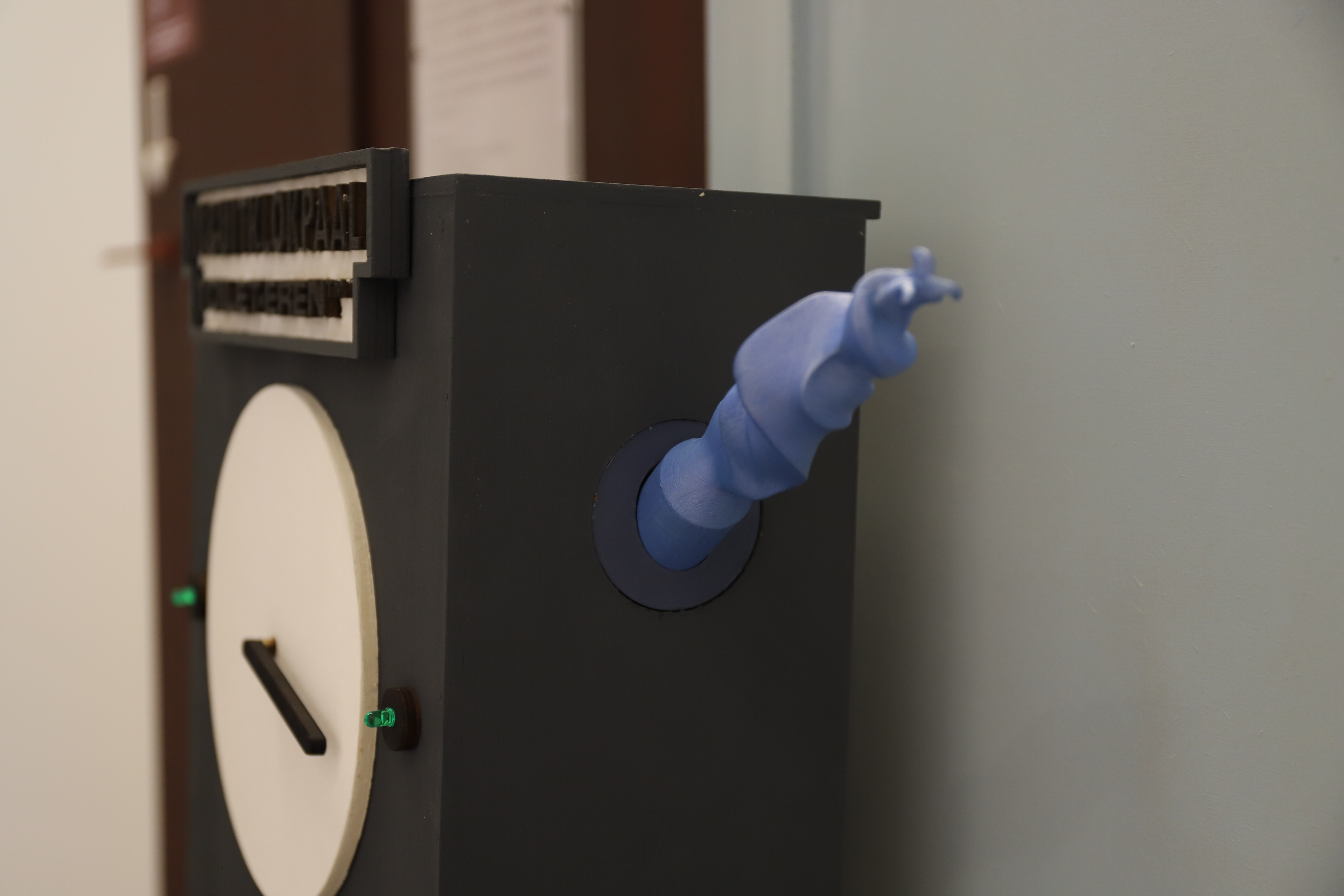 Inklokpaal met de verlichtende-sleutel