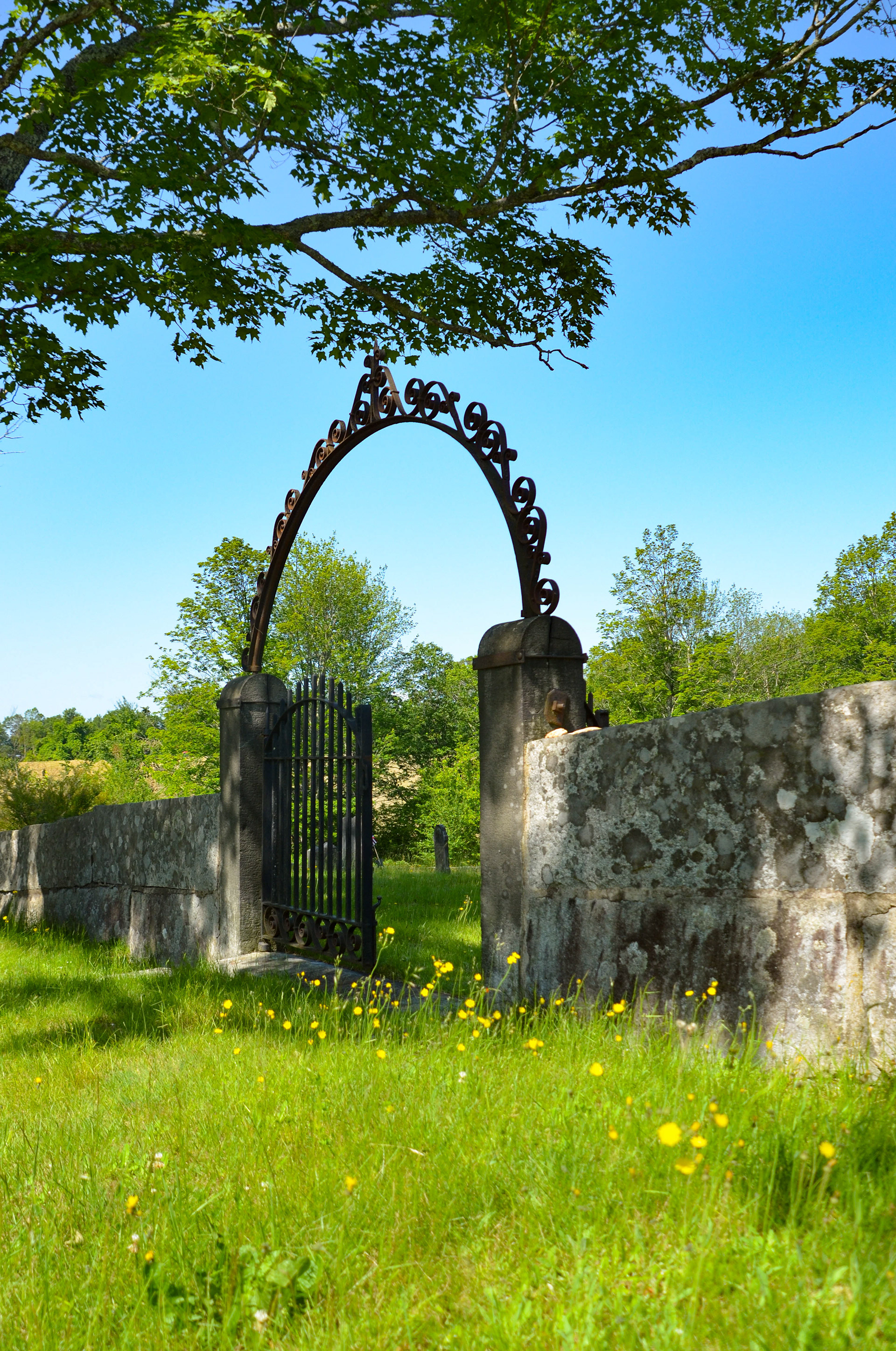 Parade Cemetery, Nottingham Road, Deerfield, NH