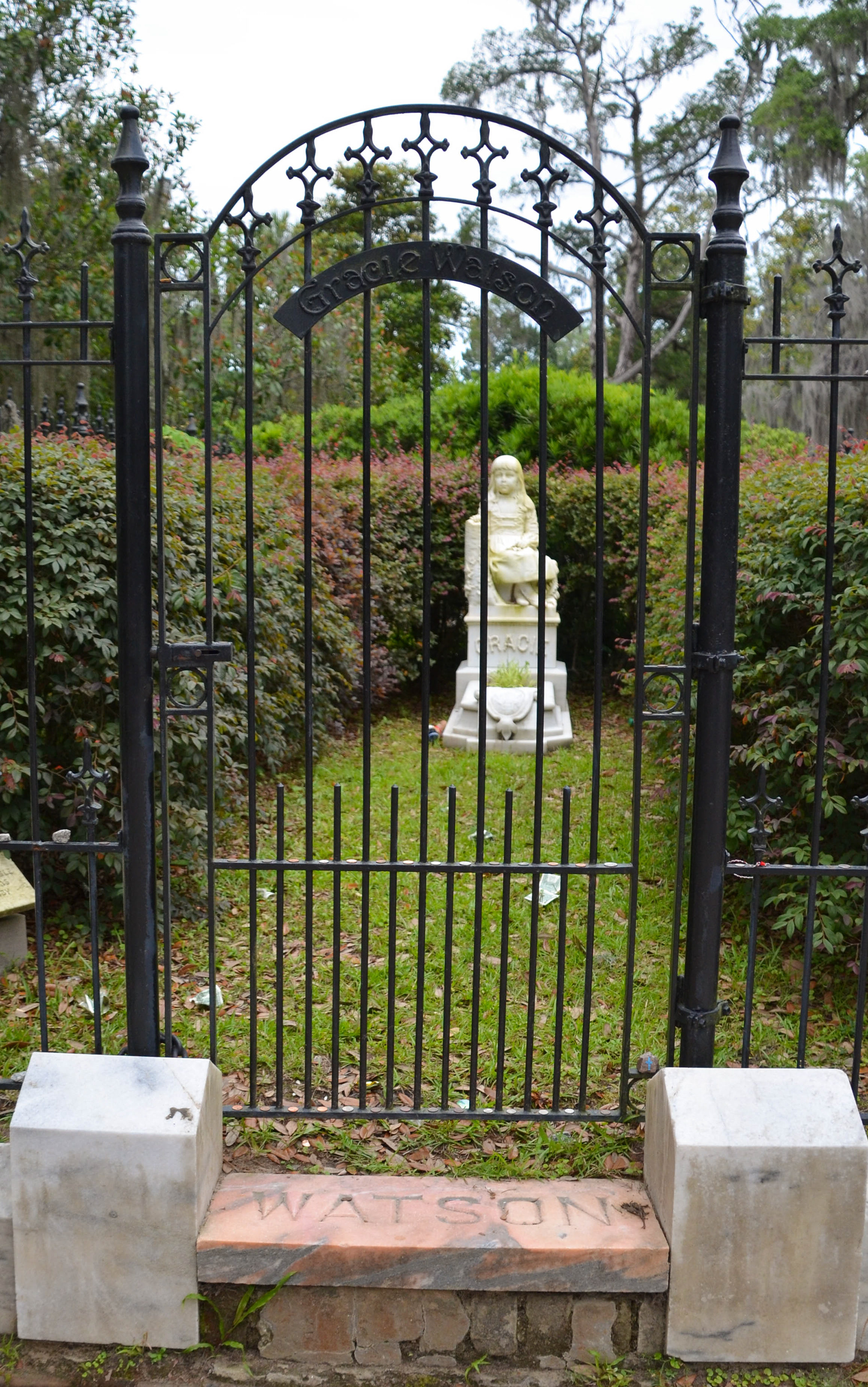 Little Gracie Watson's Grave - Bonaventure Cemetery - Thunderbolt