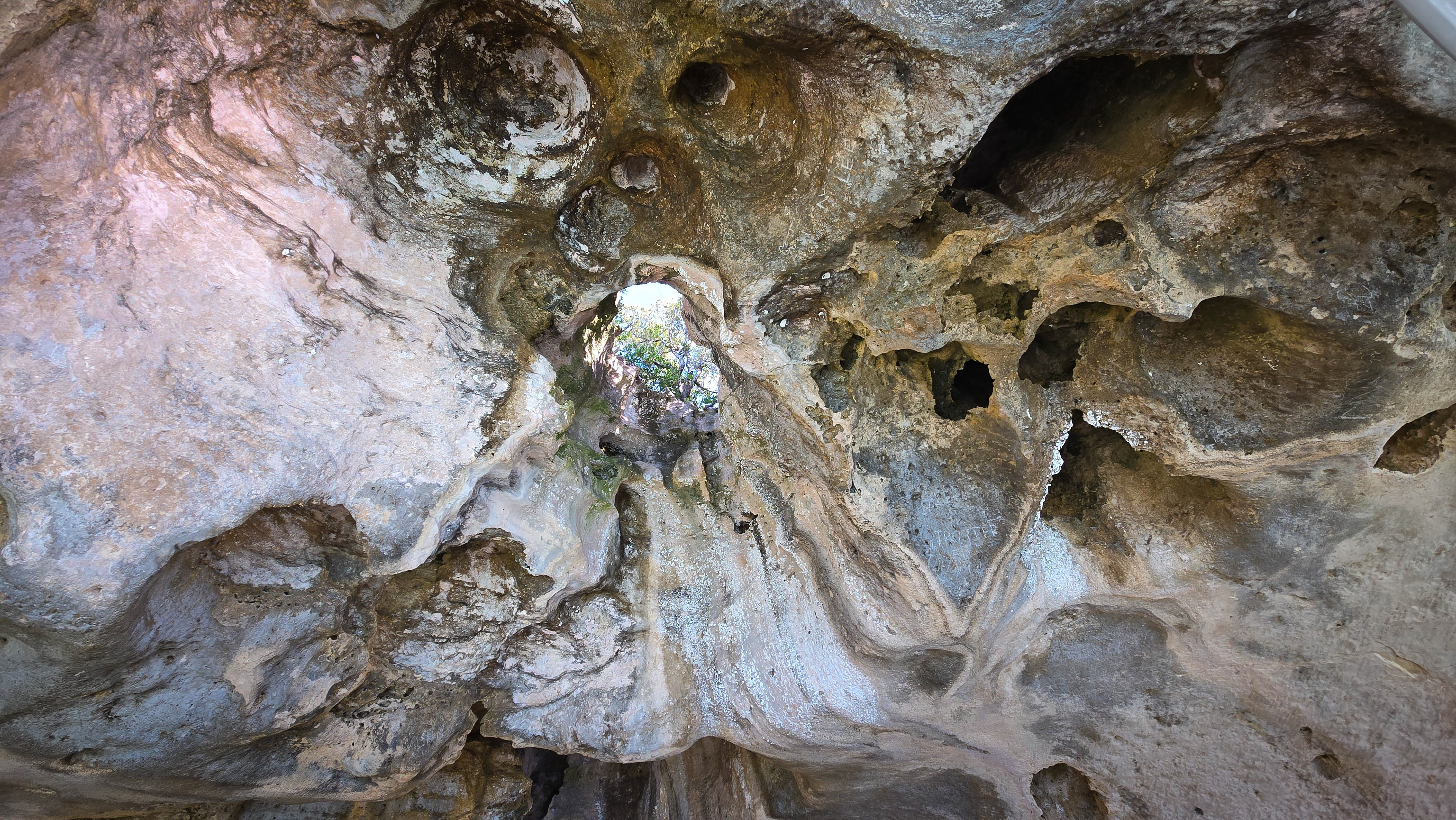Angel Wings Cave, Exuma