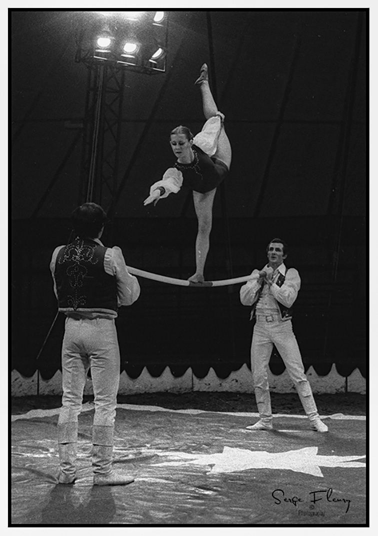 1977