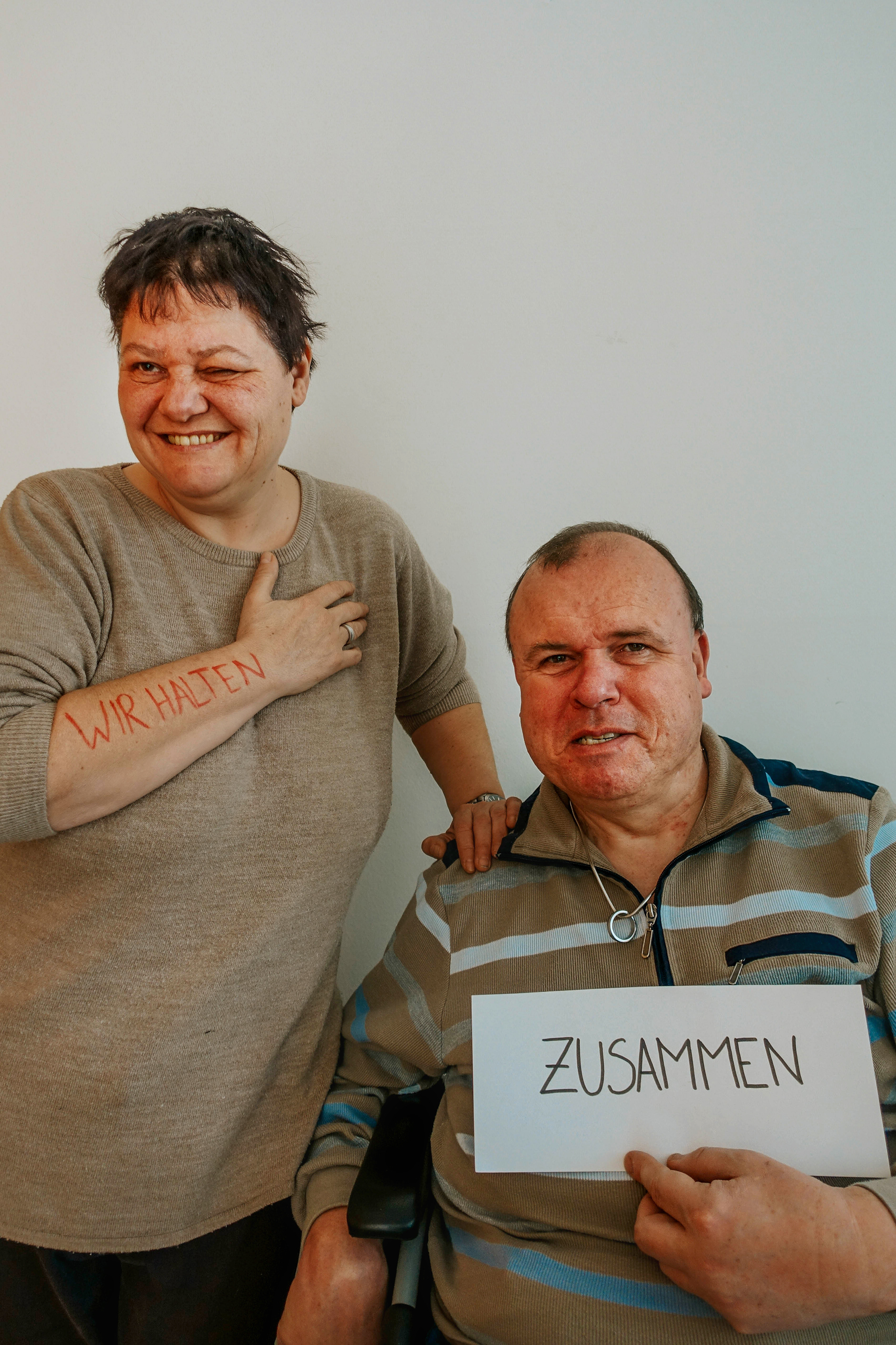 Wir halten zusammen
