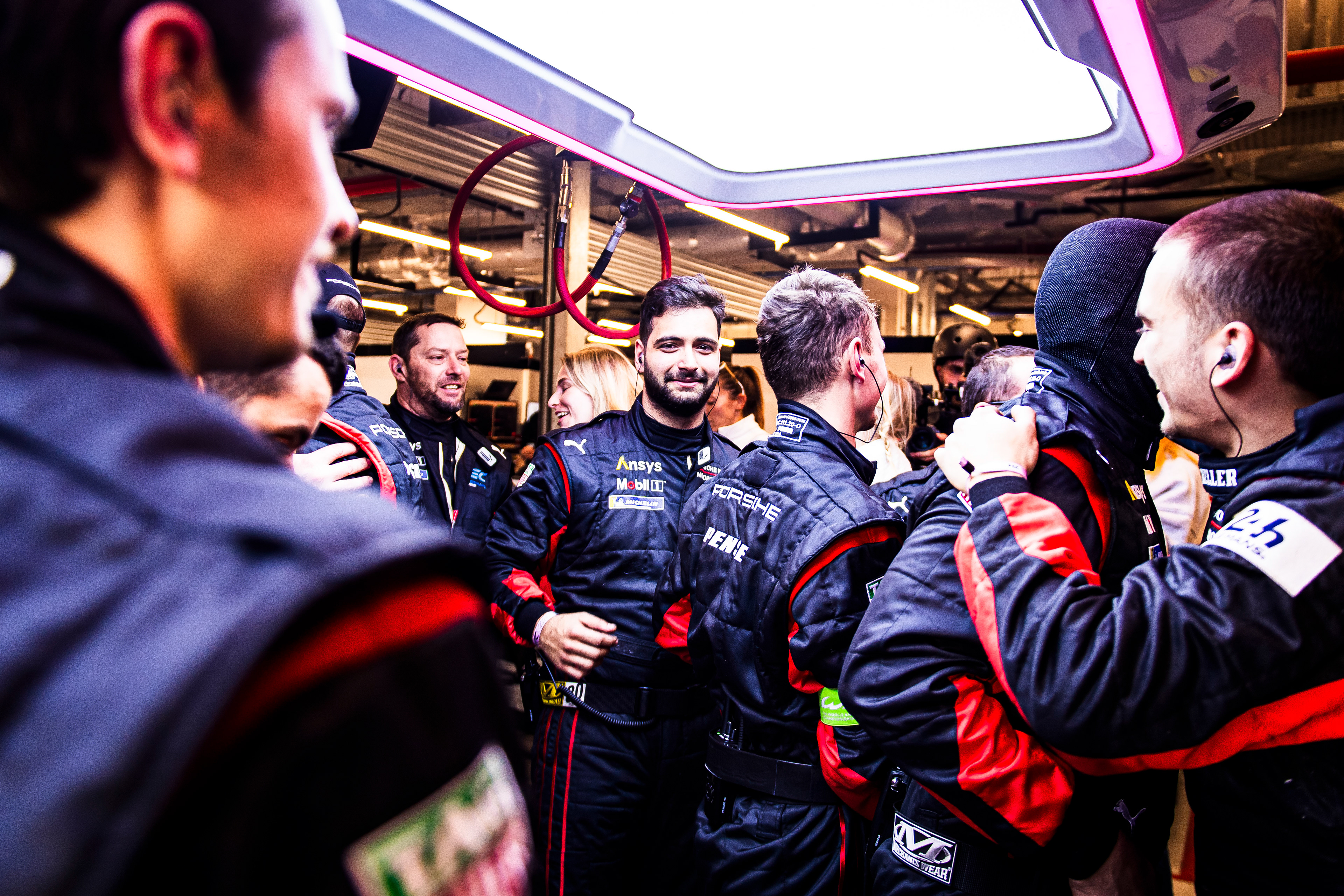 #6 PORSCHE PENSKE MOTORSPORT DEU M Porsche 963