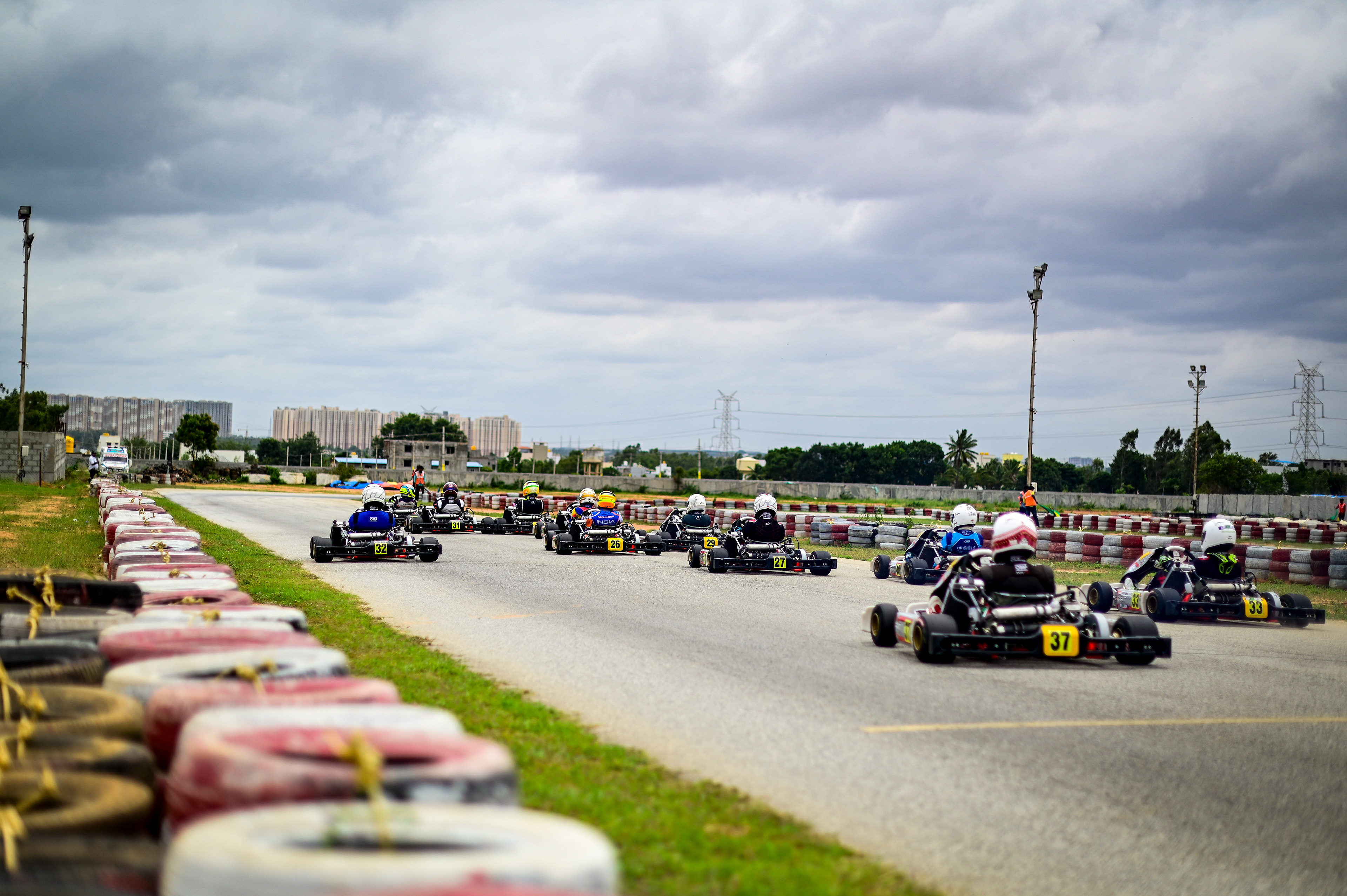Junior Max Race Start.