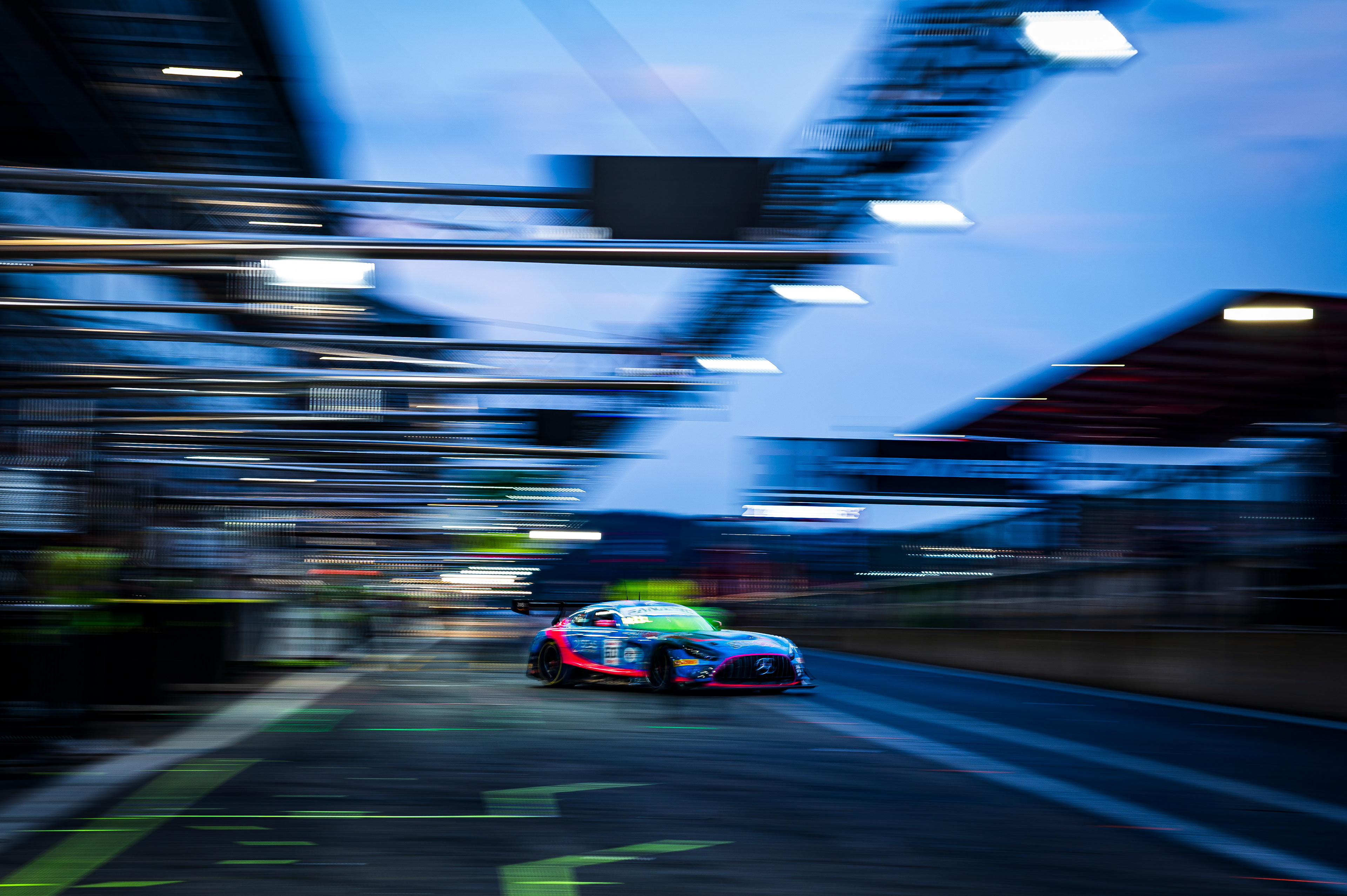 #60 2 Seas Motorsport Mercedes-AMG GT3 EVO: Al-Khalifa, Martin Kodric, Lewis Williamson, Nelson Panciatici