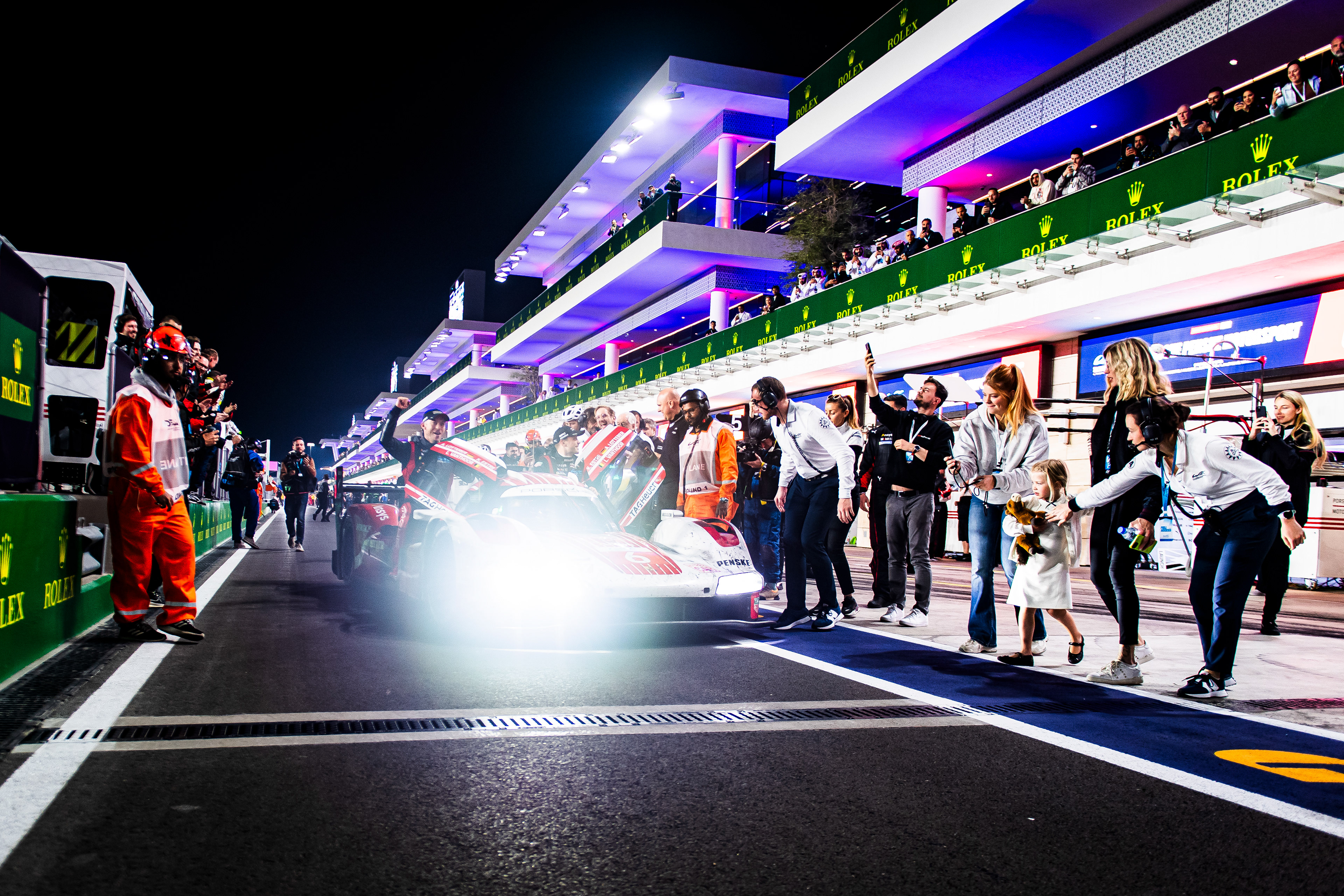#6 PORSCHE PENSKE MOTORSPORT DEU M Porsche 963 of Kévin Estre, André Lotterer, Laurens Vanthoor 