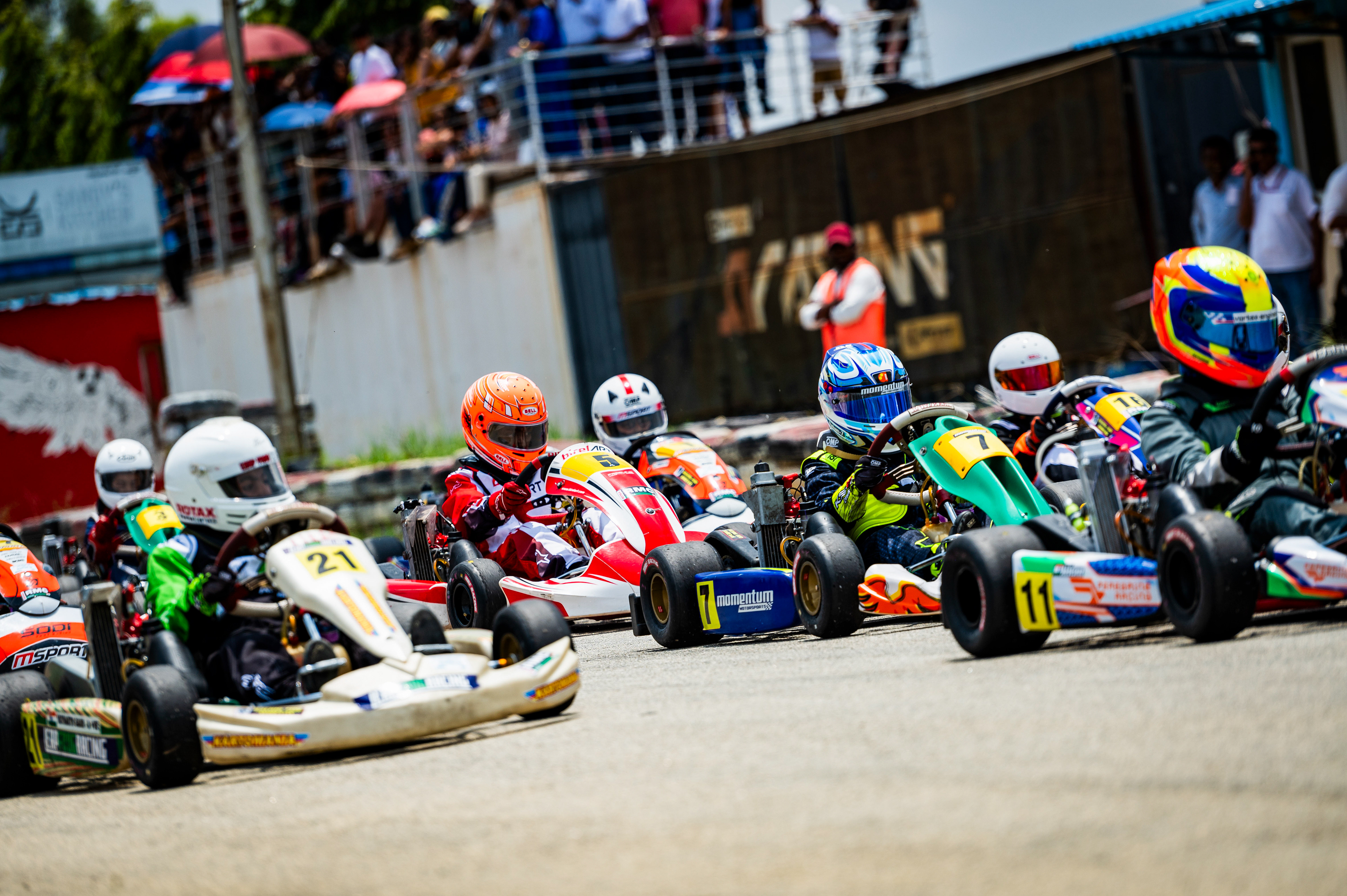 Micro Max Race start