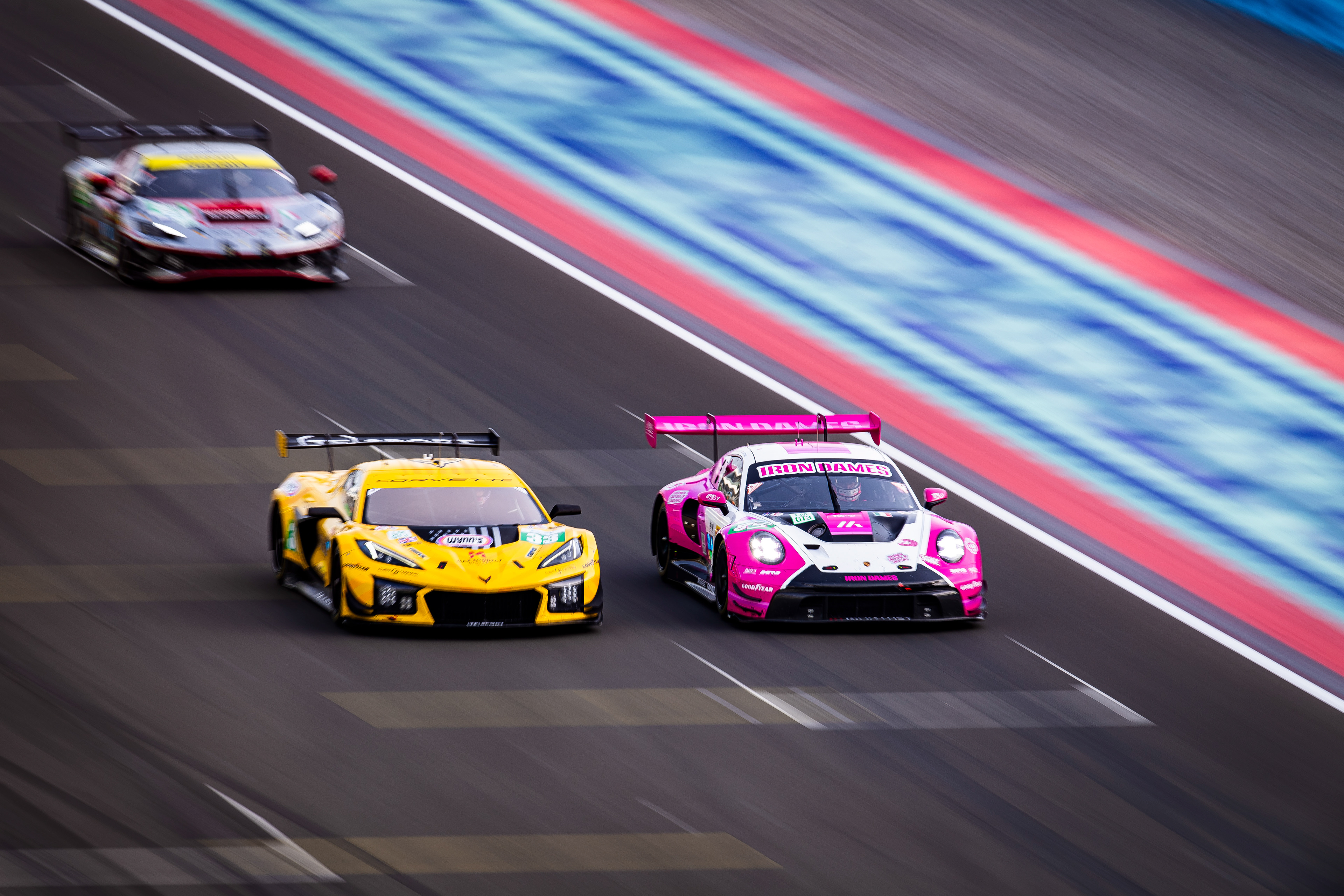 #85 Iron Dames Porsche 911 Gt3 R LMGT3: Celia Martin, Rahel Frey, Michelle Gatting © 2024-2025 Shameem Fahath