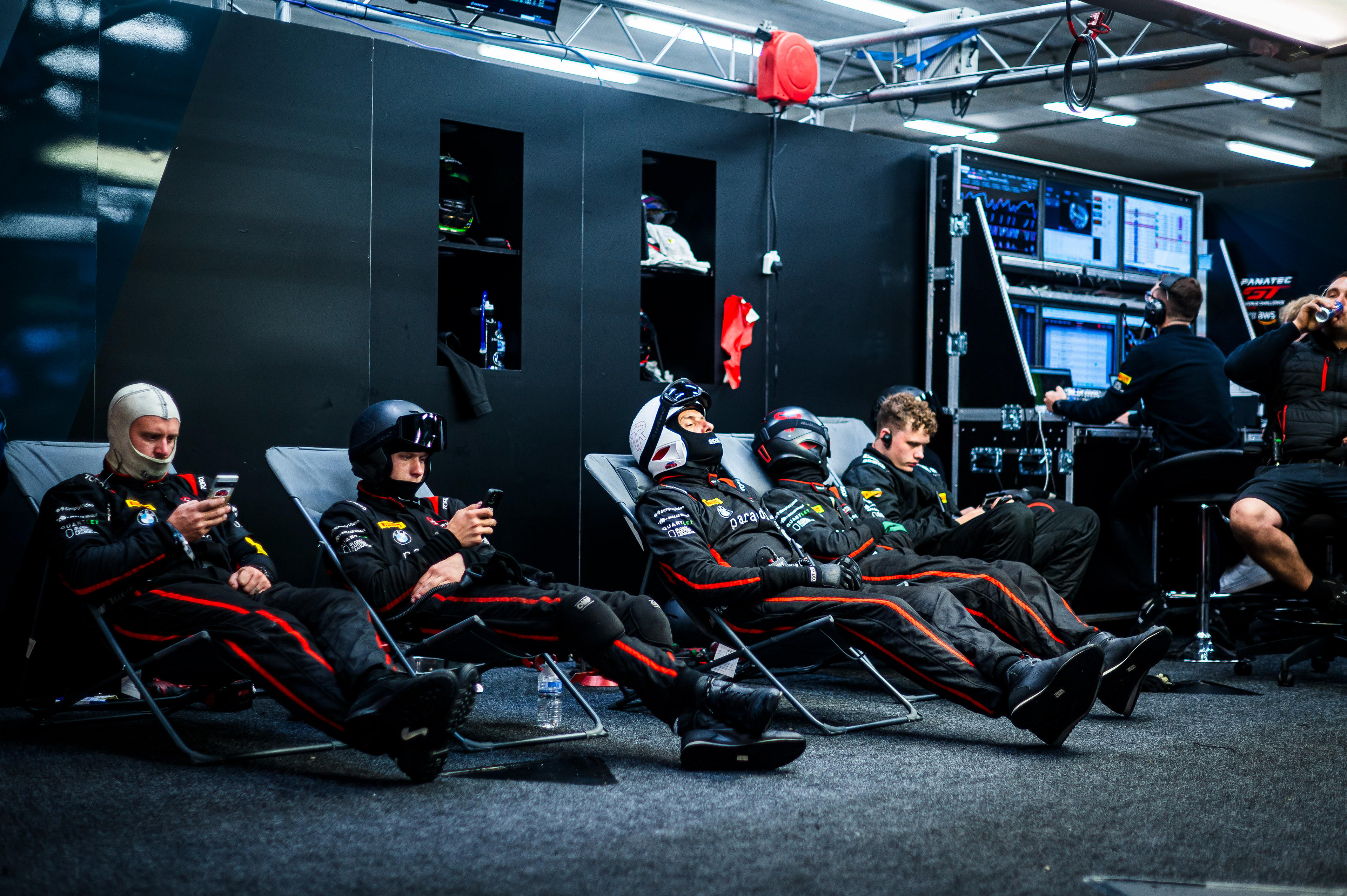  #991 Century Motorsport BMW M4 GT3 Mechanics