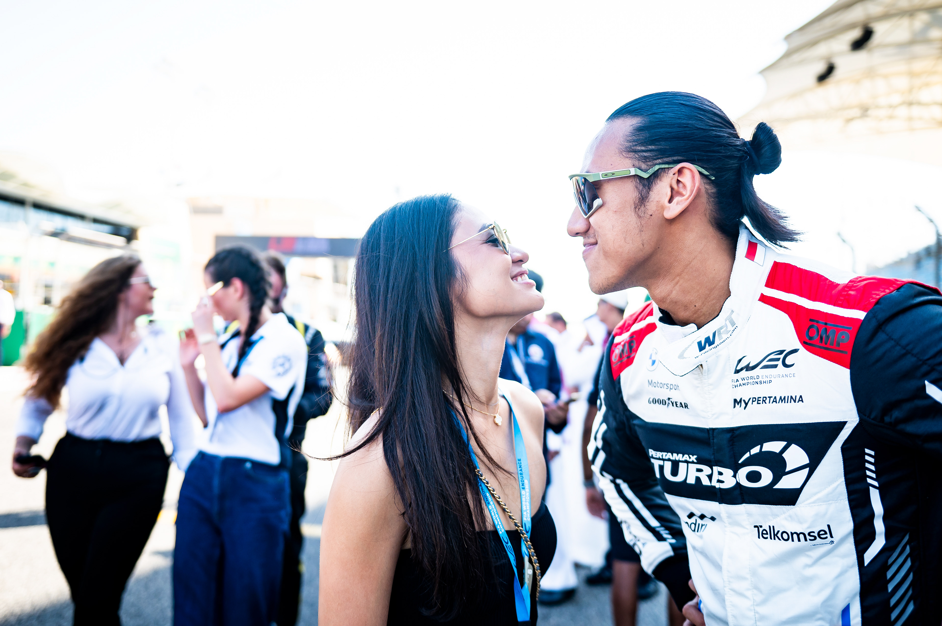 Sean Gelael x His GF