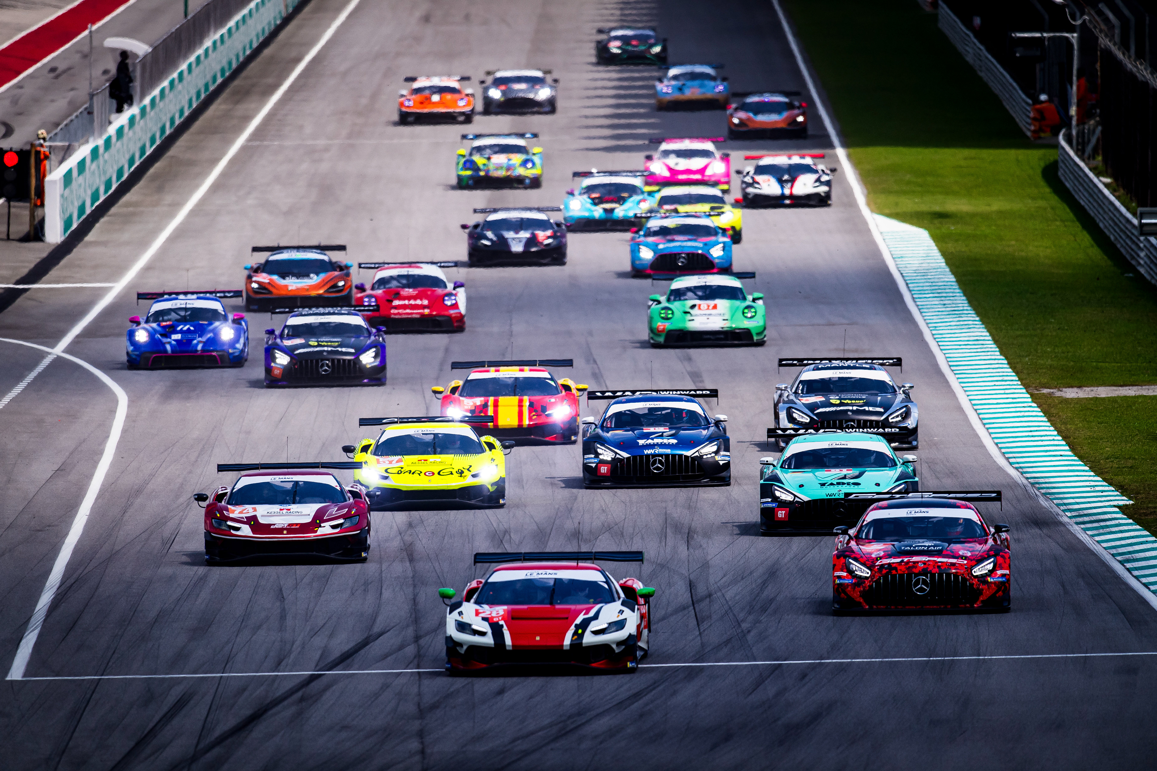 Race 2 Start _ GT3 Group