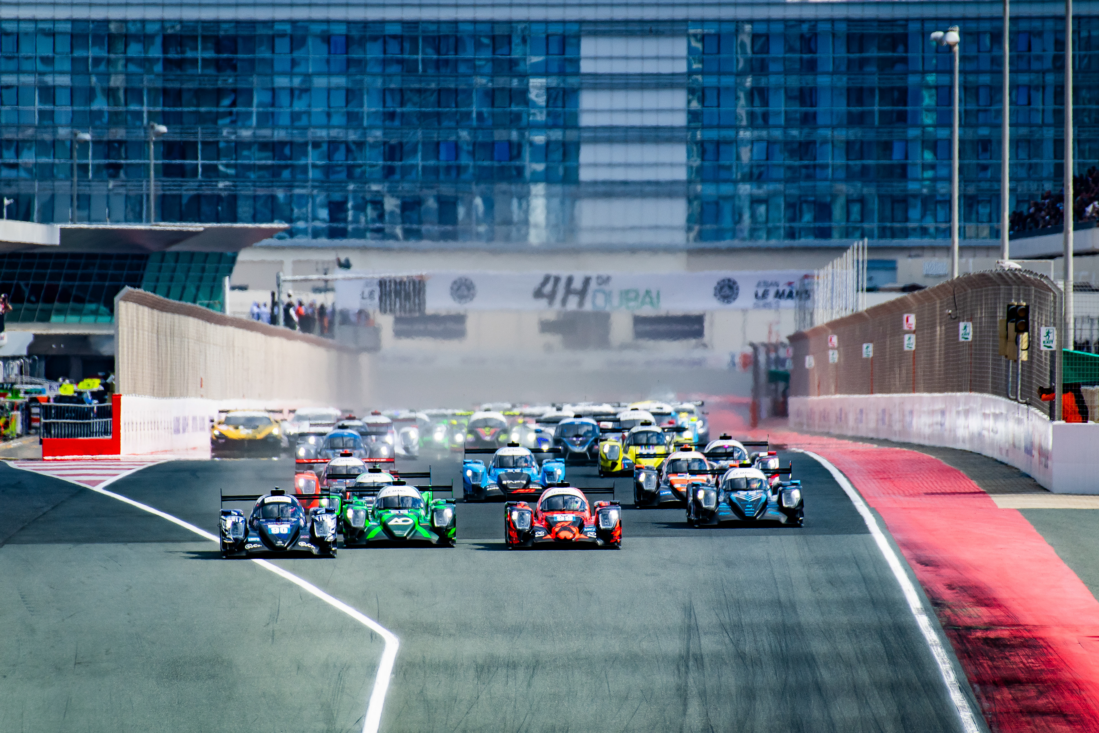 4H of Dubai - Race Start
