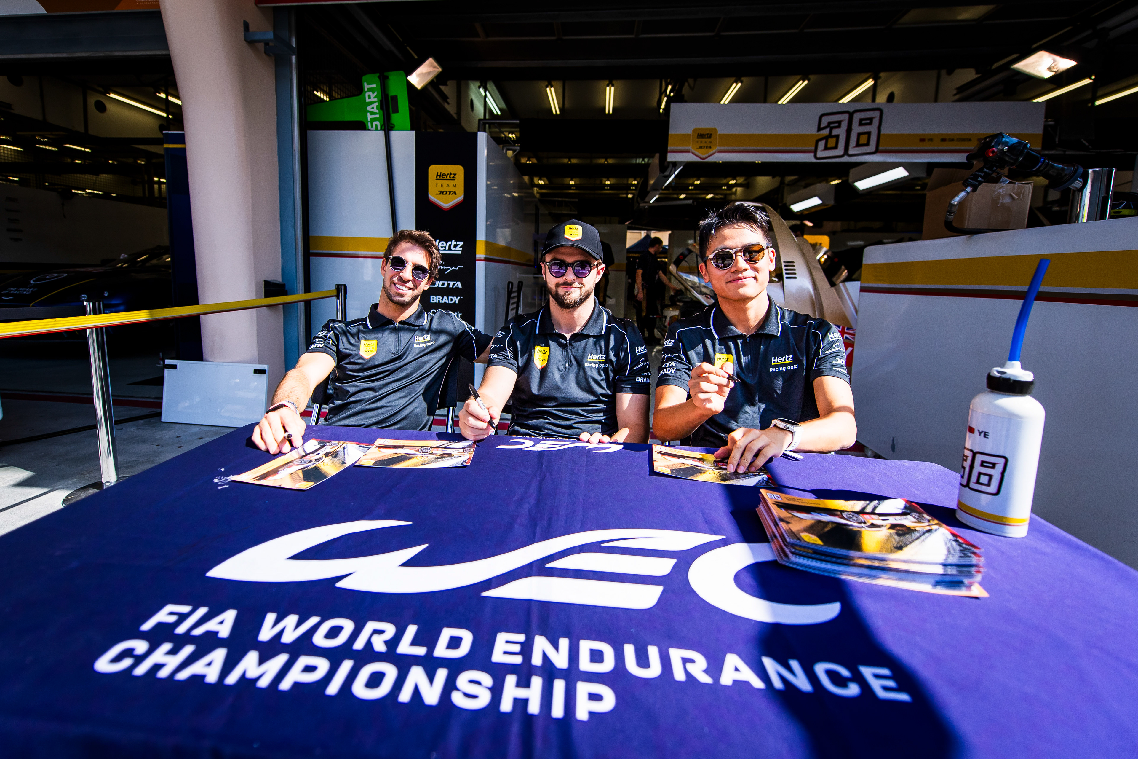 JOTA Hertz Autograph Session