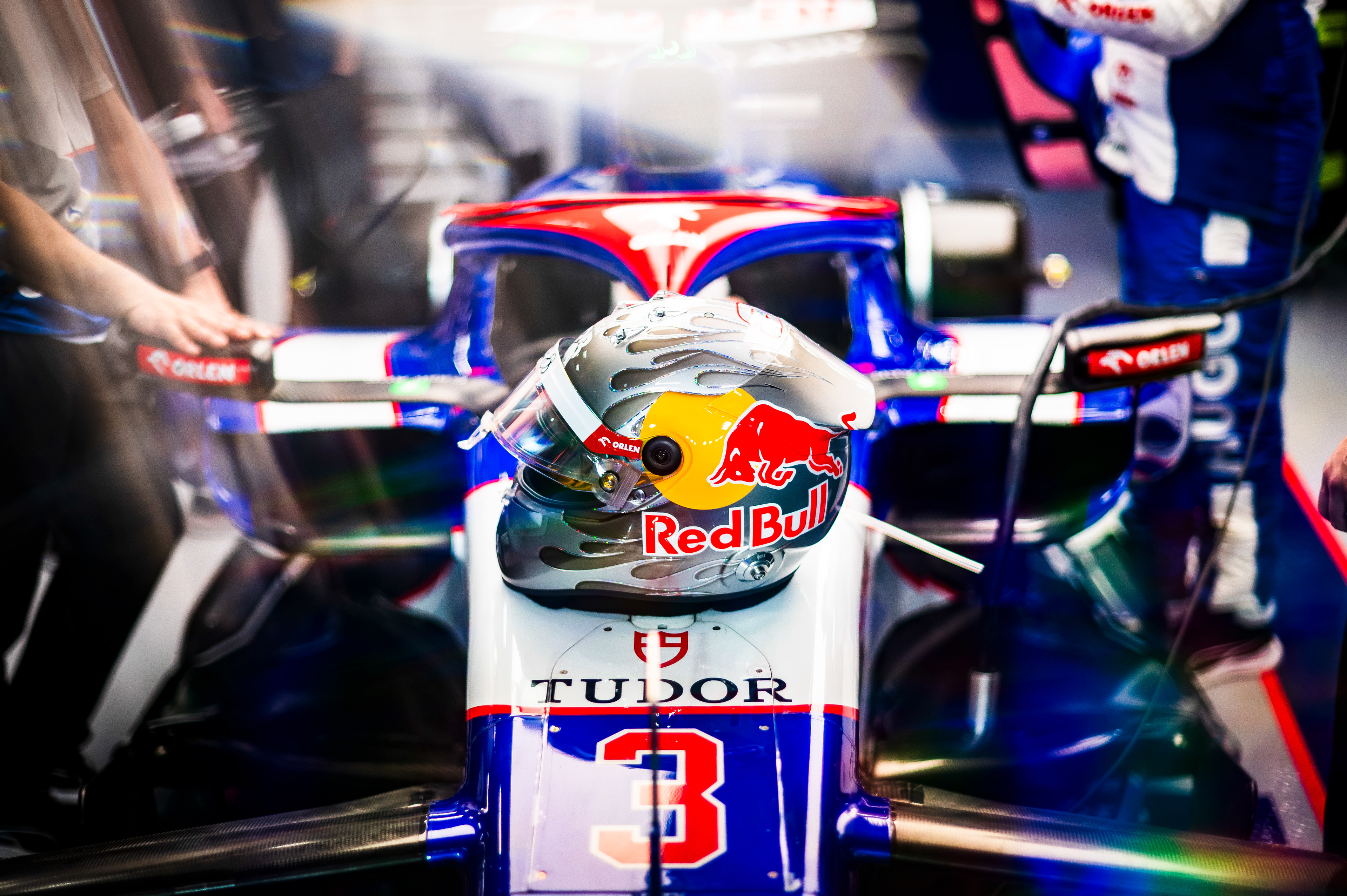 Visa Cash App Racing Bull Driver - Daniel Ricciardo