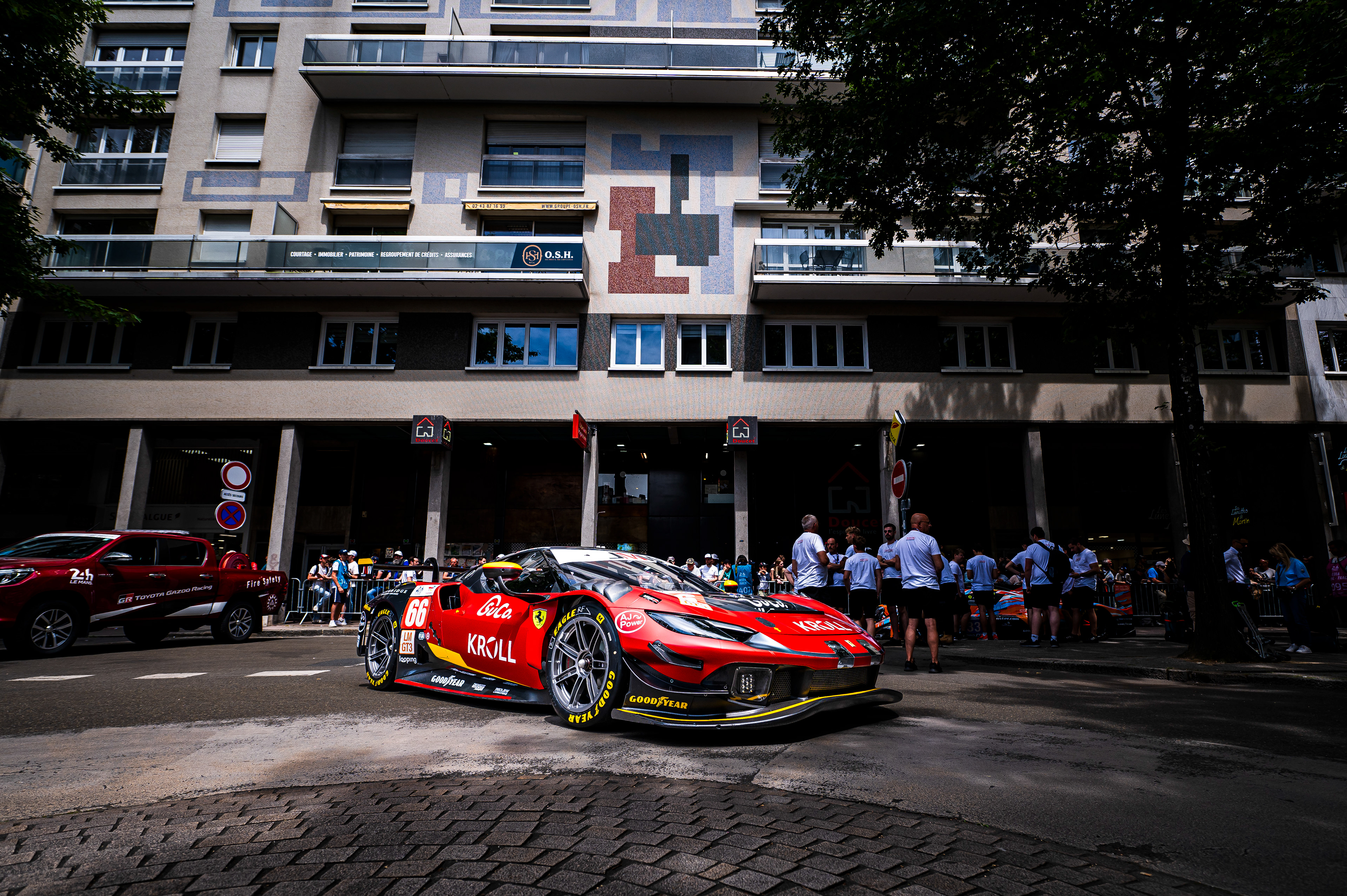 #66 JMW Motorsport Ferrari 296 LMGT3: Giacomo Petrobelli, Larry Ten Voorde, Salih Yoluc