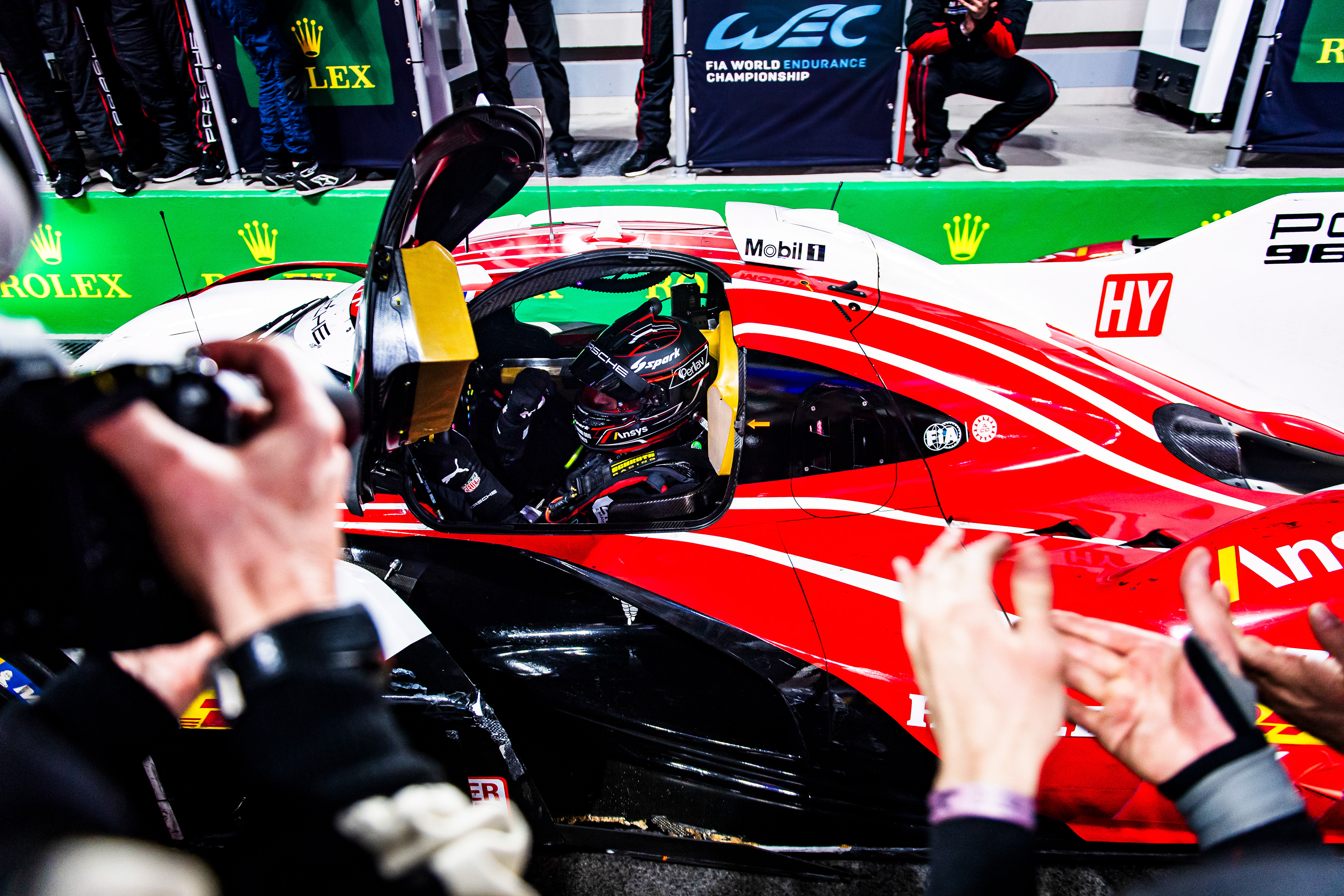 #6 PORSCHE PENSKE MOTORSPORT DEU M Porsche 963 of Kévin Estre, André Lotterer, Laurens Vanthoor 