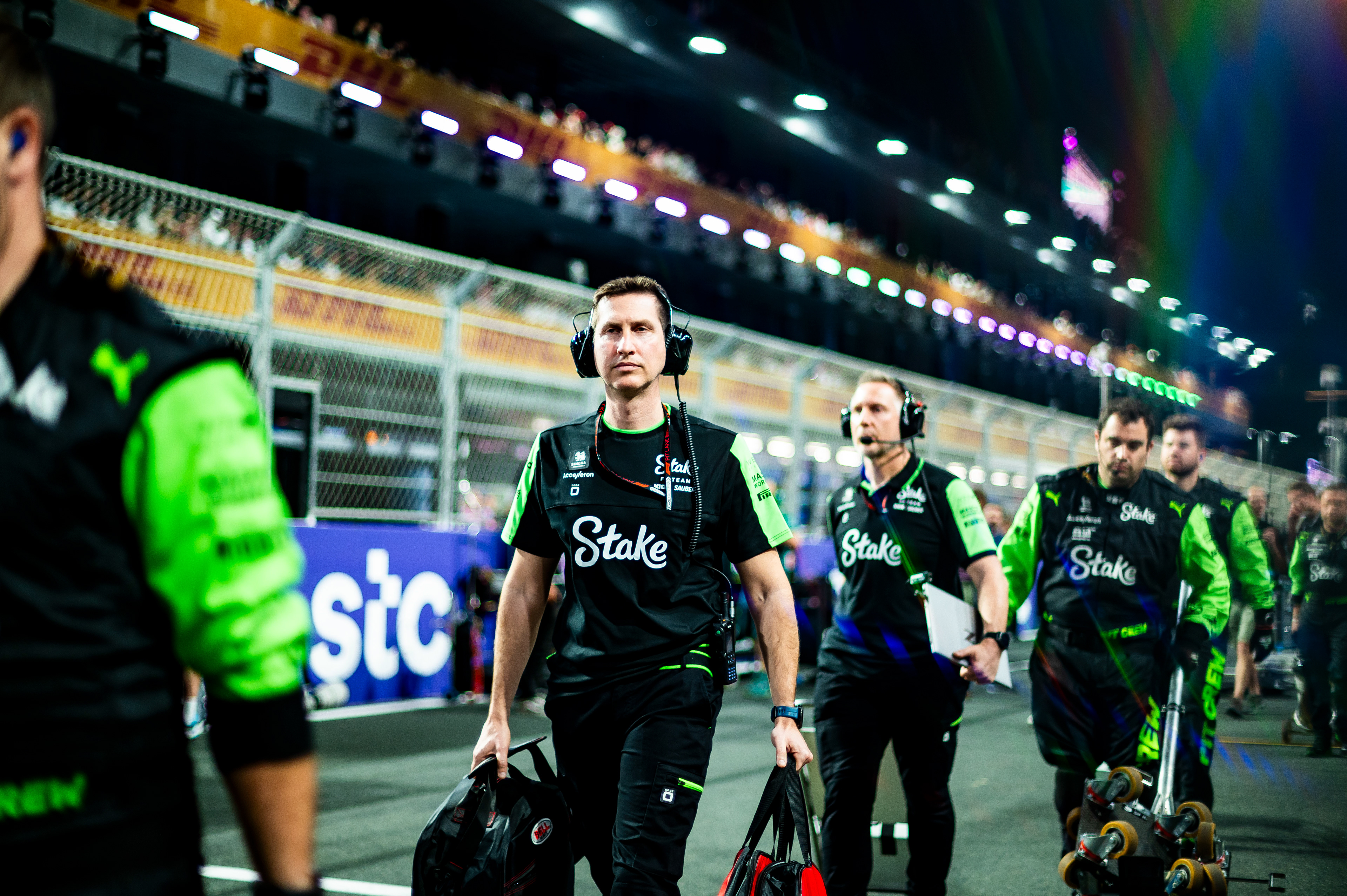 Stake F1 Team Mechanics