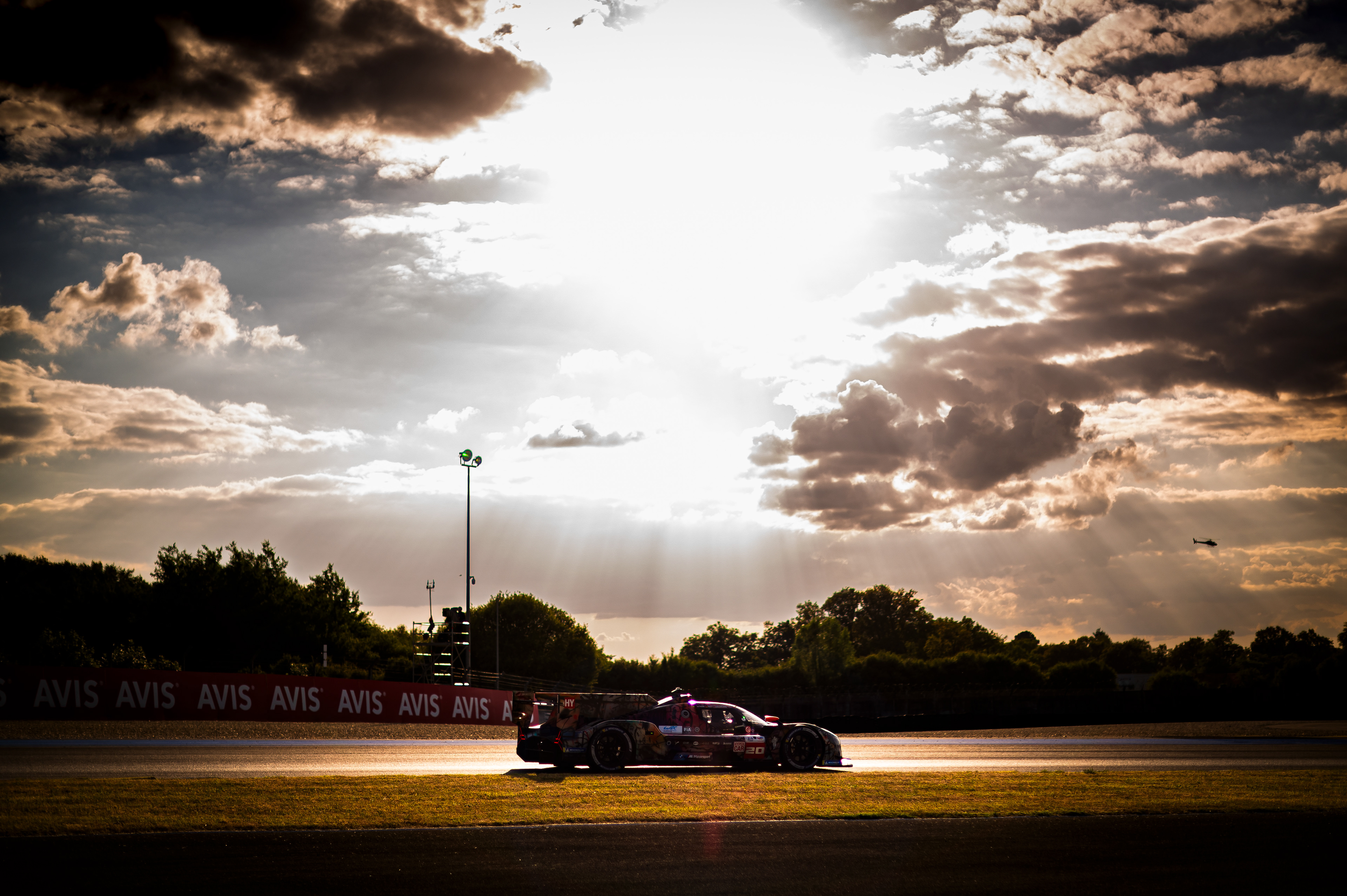 #20 BMW M Team WRT BMW M Hybrid V8: Sheldon Van Der Linde, Robin Frijns, Rene Rast