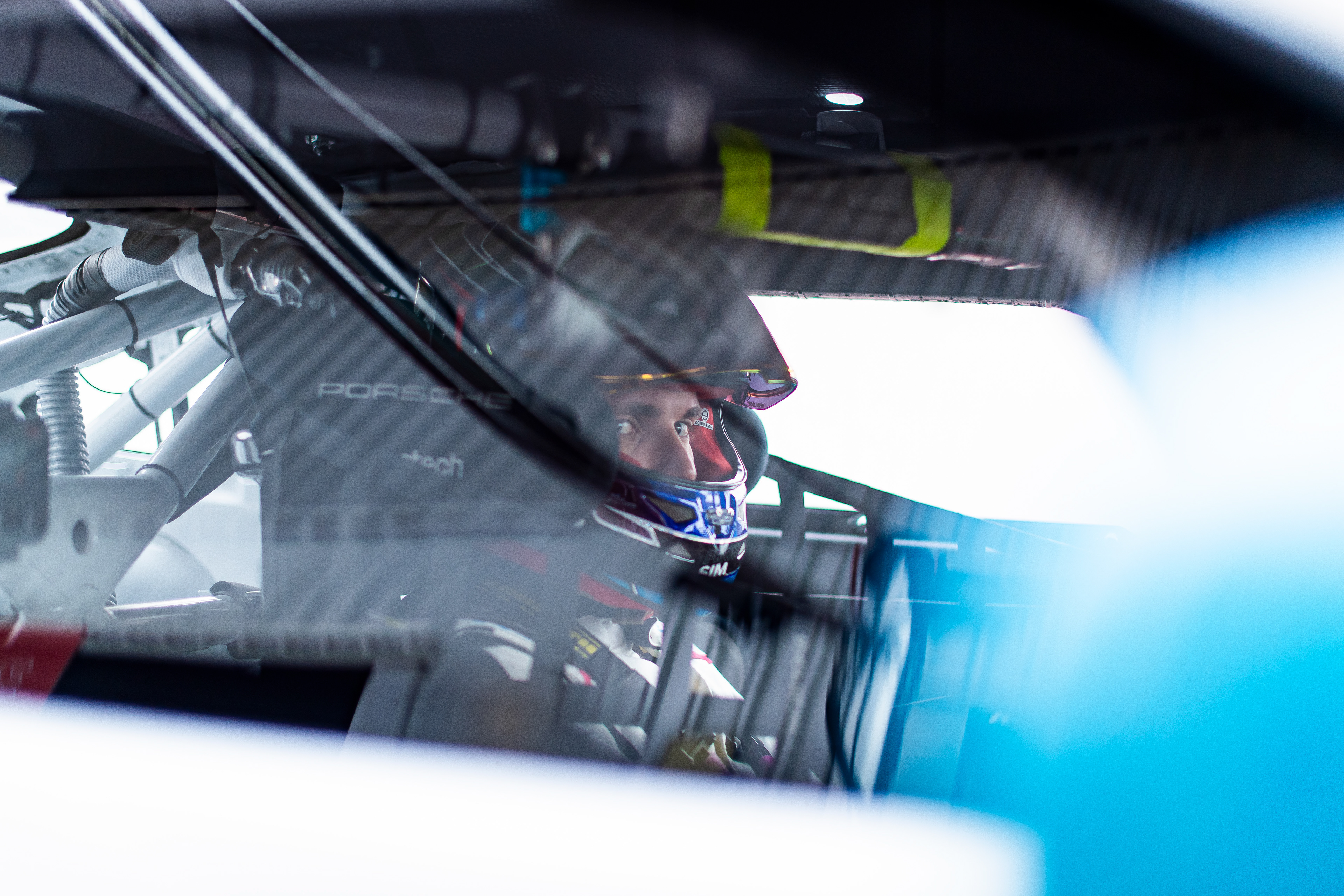 #84 EBM Porsche 911 GT3 R of Adrian D'Silva, Kerong Li, Earl Bamber