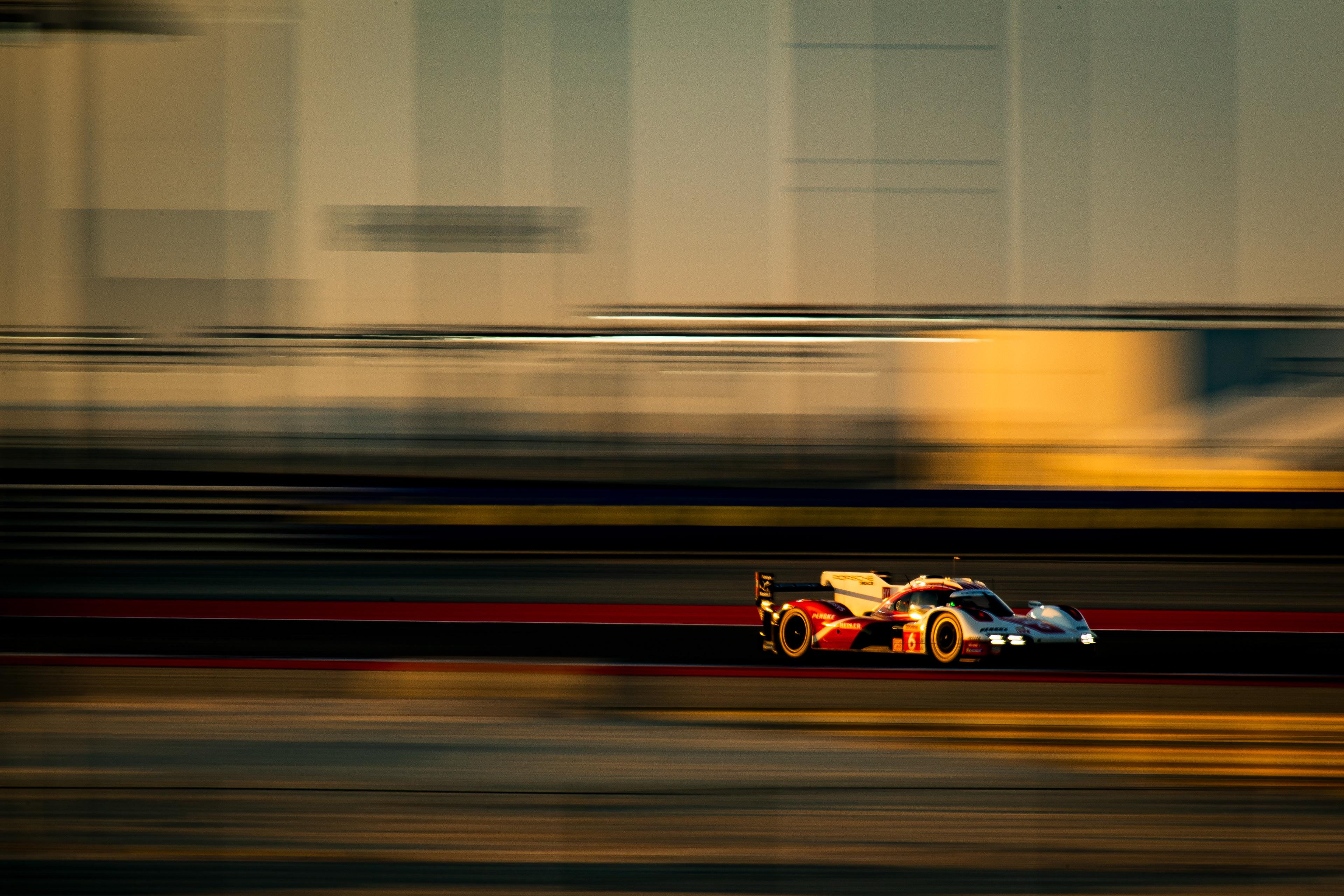 #6 PORSCHE PENSKE MOTORSPORT DEU M Porsche 963 of Kévin Estre, André Lotterer, Laurens Vanthoor