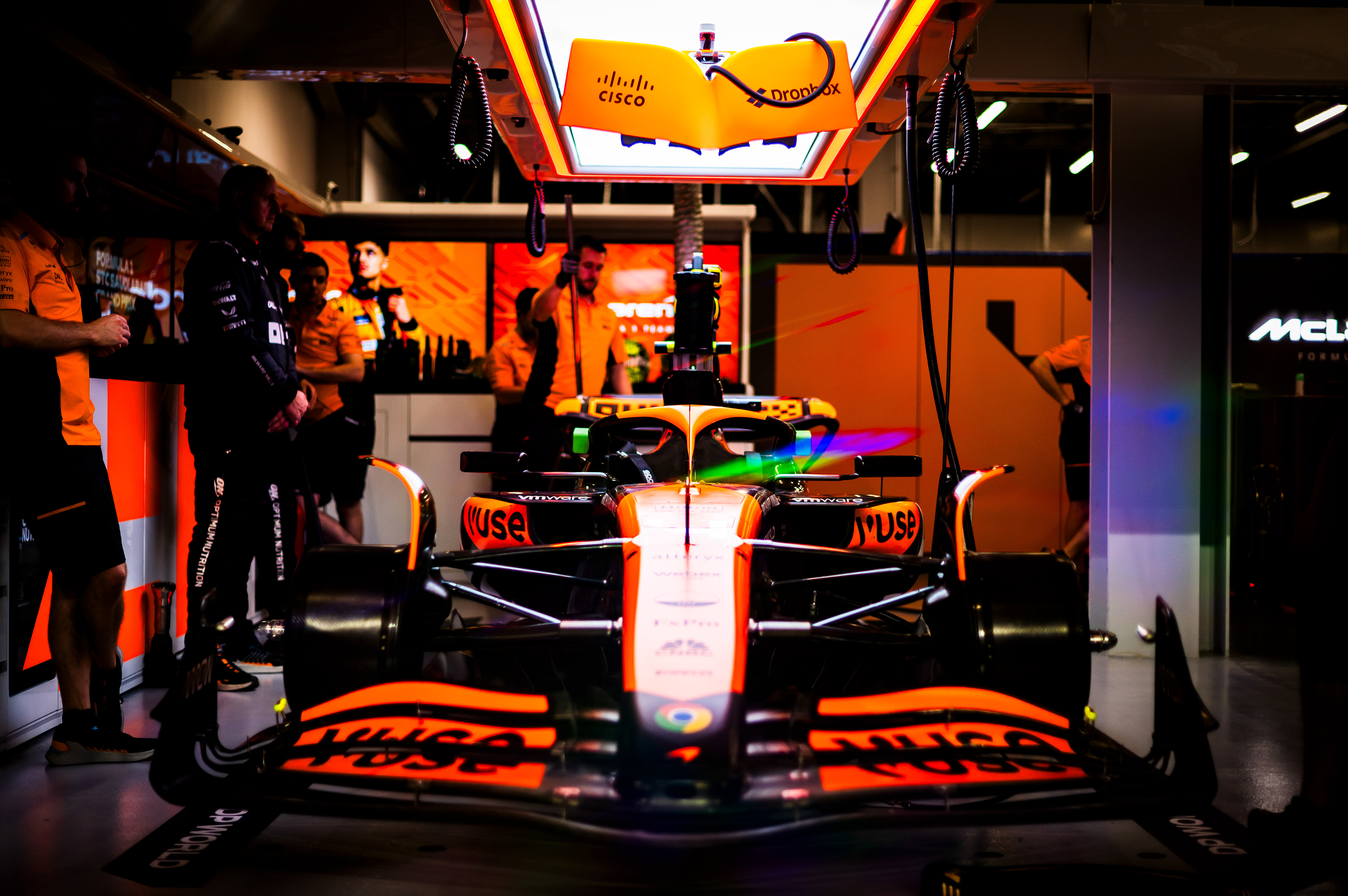 Mclaren F1 Pit - Lando Norris