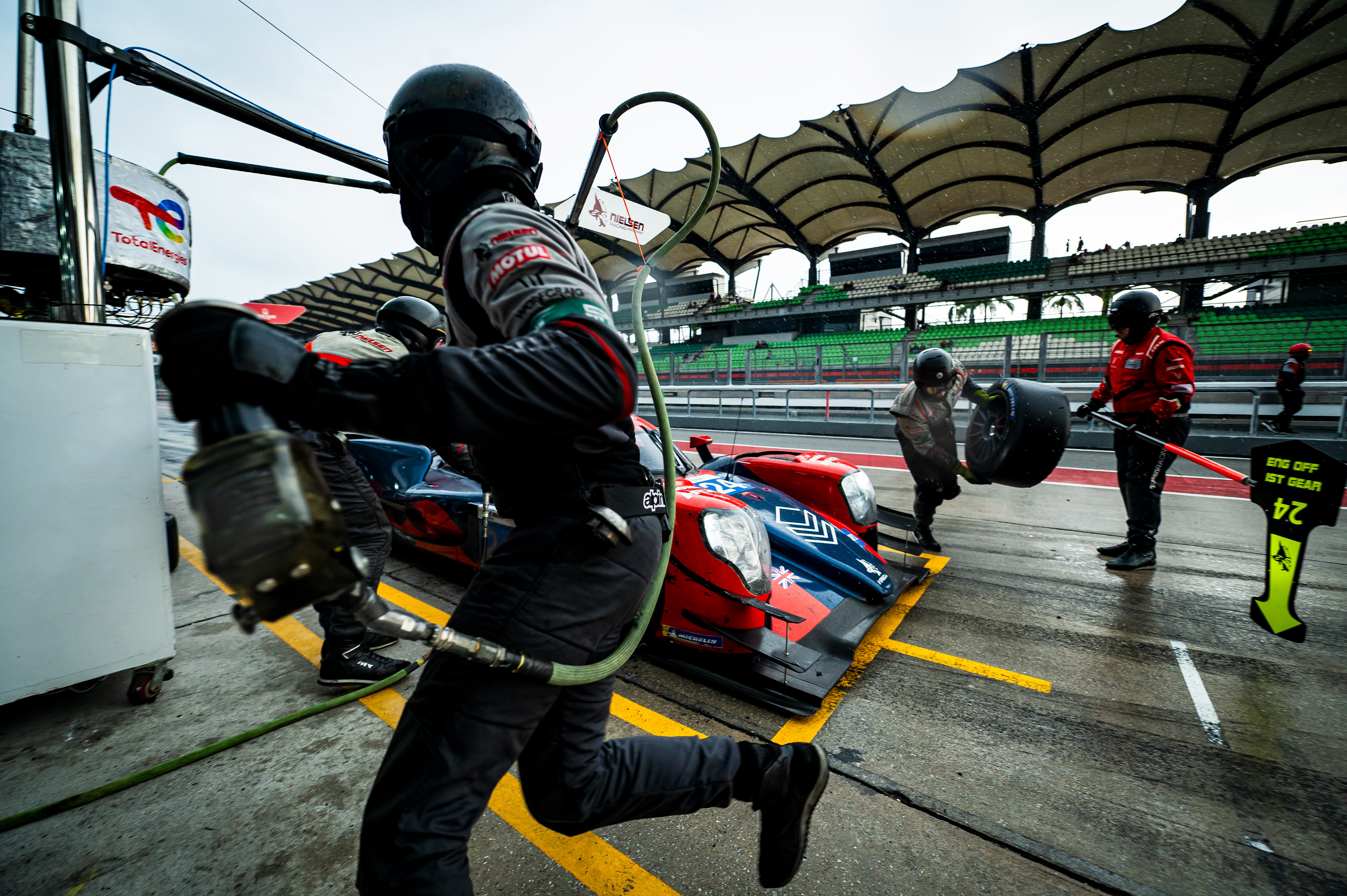 #24 Nielsen Racing Oreca 07 - Gibson: Naveen Rao, Matthew Bell, Nicky Catsburg