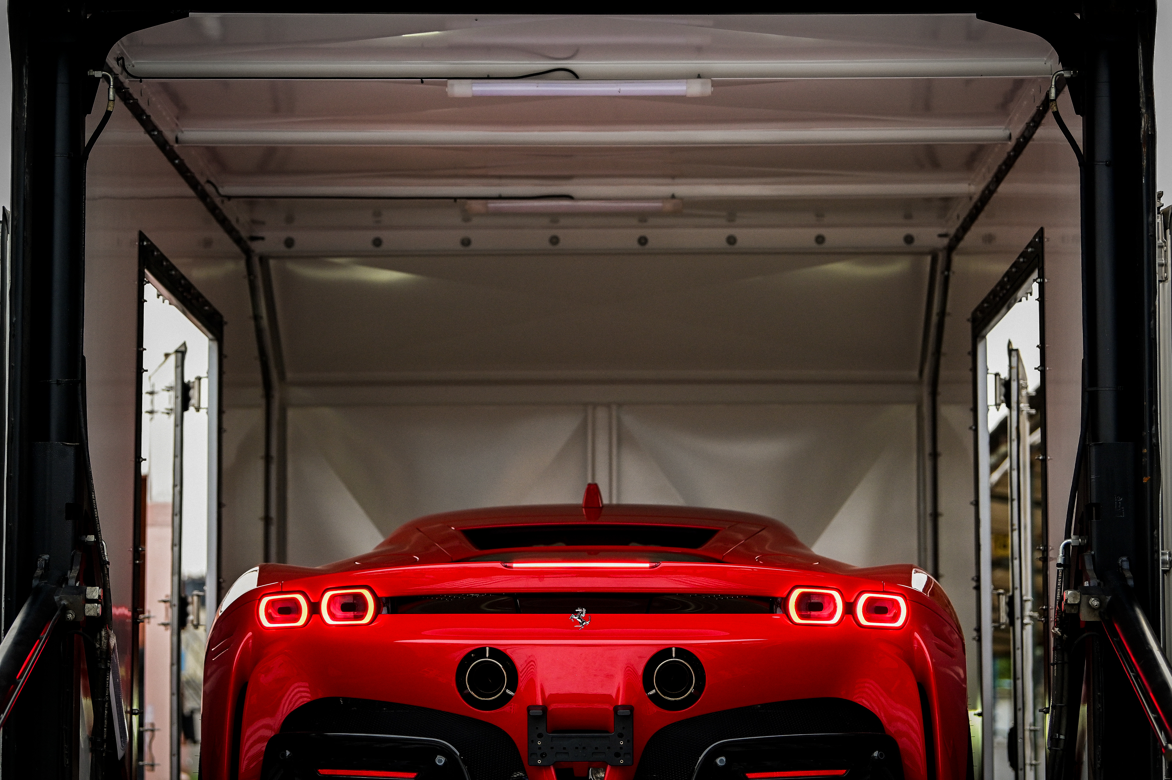 SF 90 Stradale