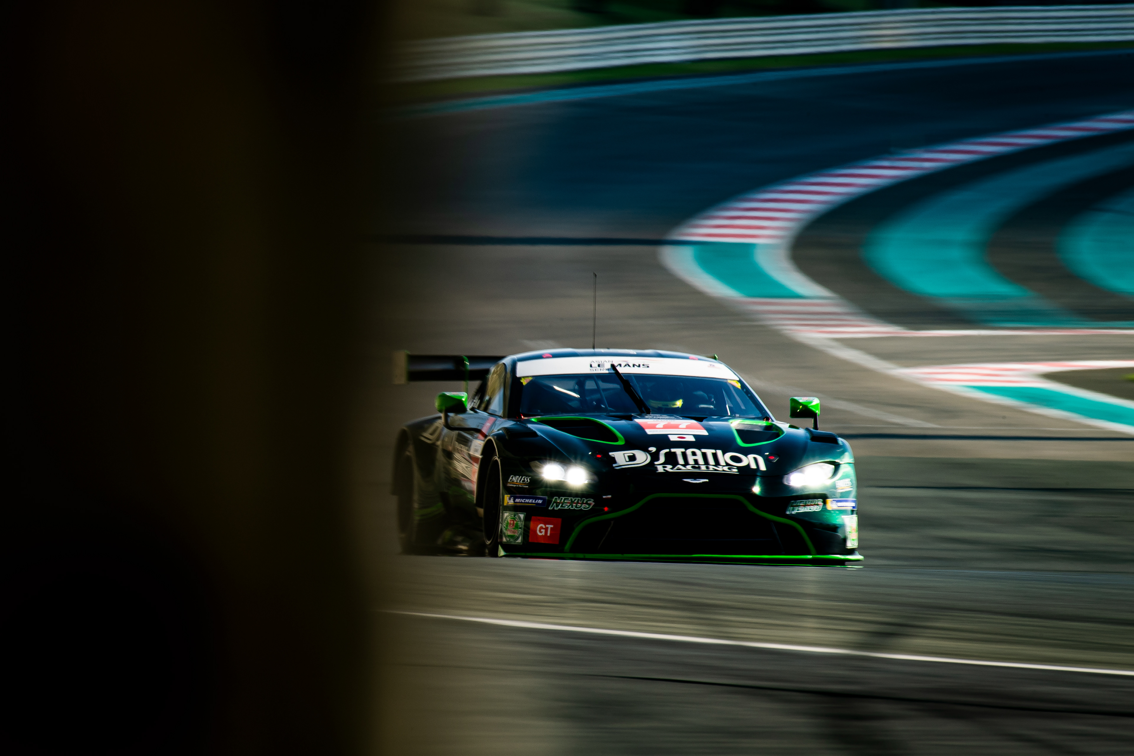 #77 D'STATION RACING Aston Martin Vantage AMR GT3 of Satoshi Hoshino, Tomonobu Fujii, Casper Stevenson