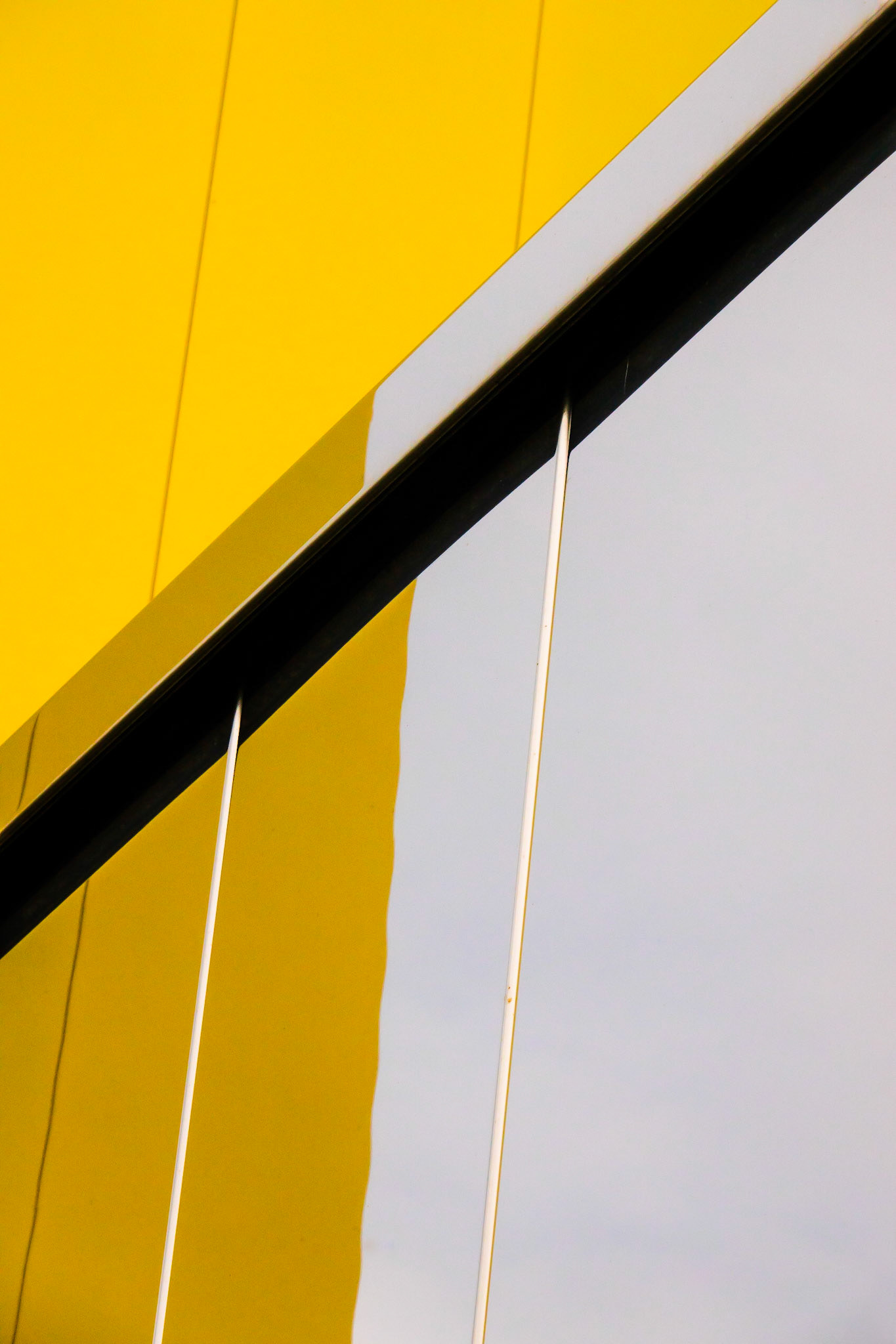 Composition Jaune, Noire et Blanche