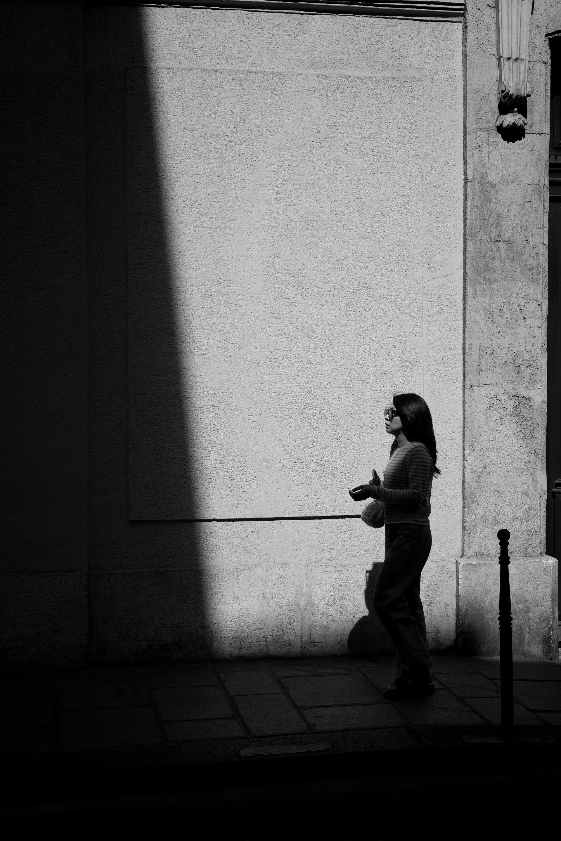Crossing light and shadow on Rue Saint-Gilles. Featured by Fotomasters and Monomoods.