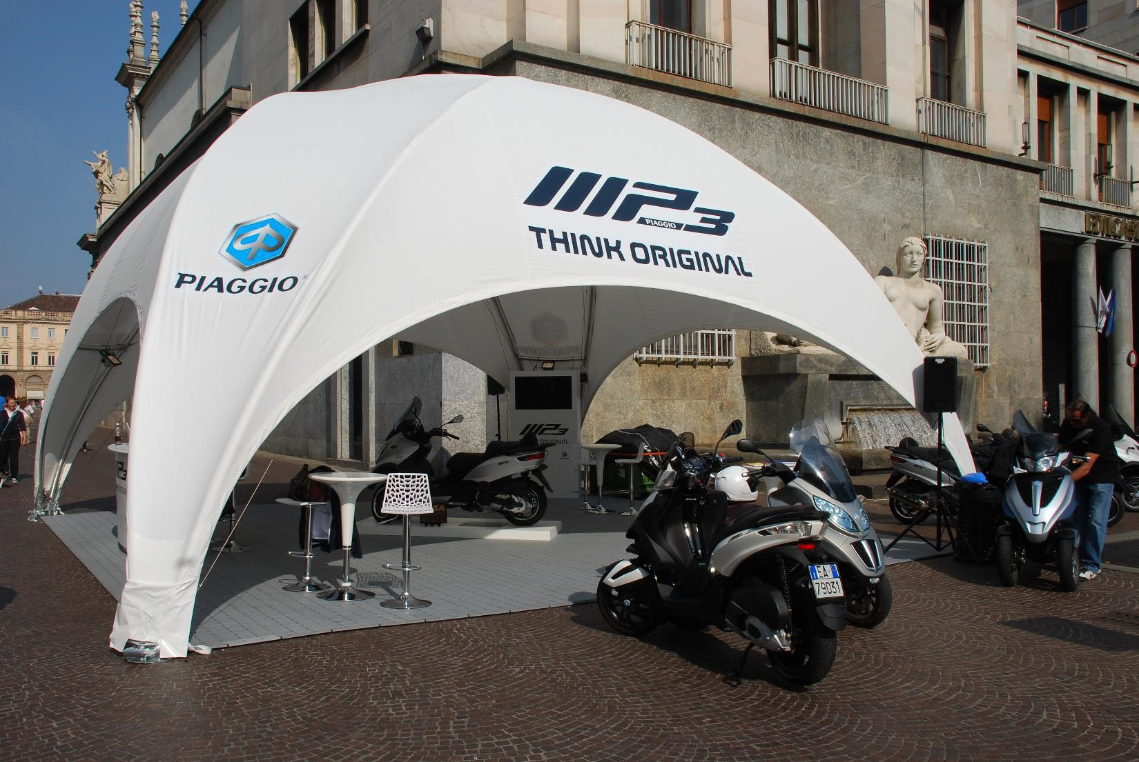 Lerian_Piaggio_COL