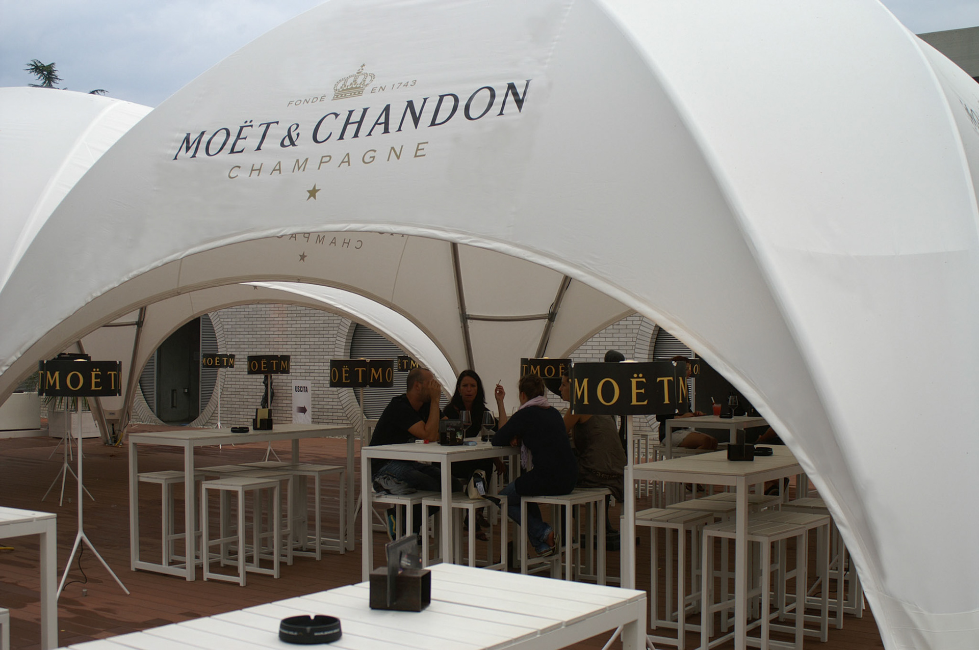 KONICA MINOLTA DIGITAL CAMERA