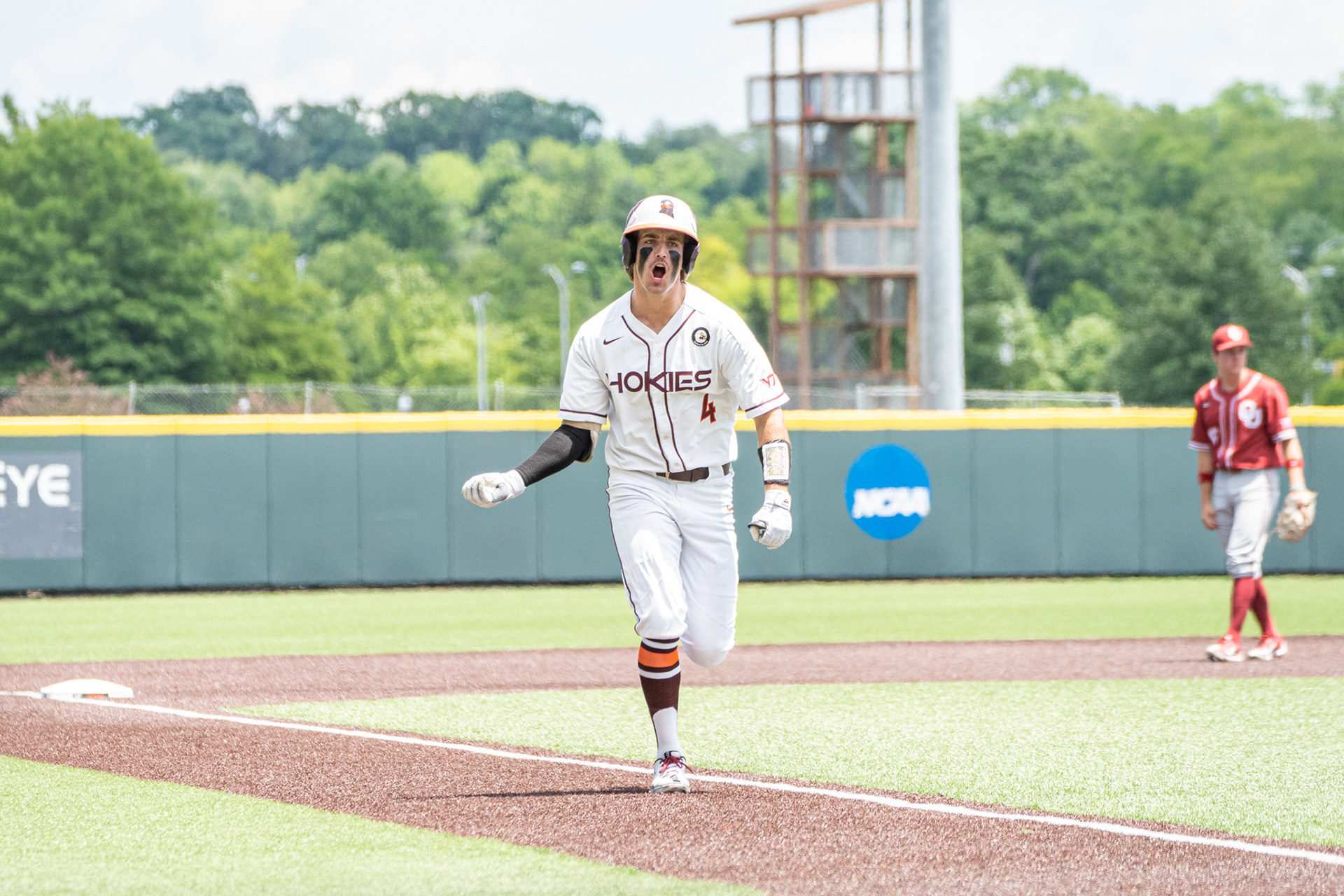 VIRGINIA TECH VS OKLAHOMA (GAME 3)