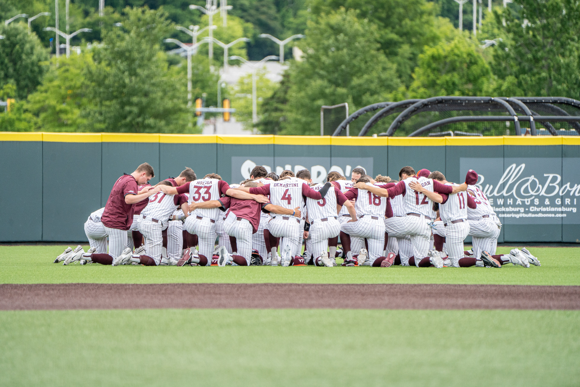 PREGAME VS OKLAHOMA (GAME 1)