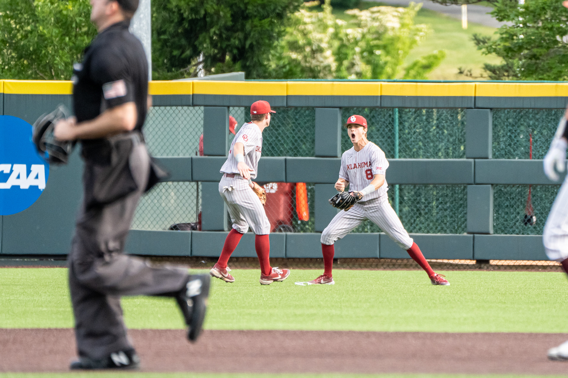 VIRGINIA TECH VS OKLAHOMA (GAME 1)