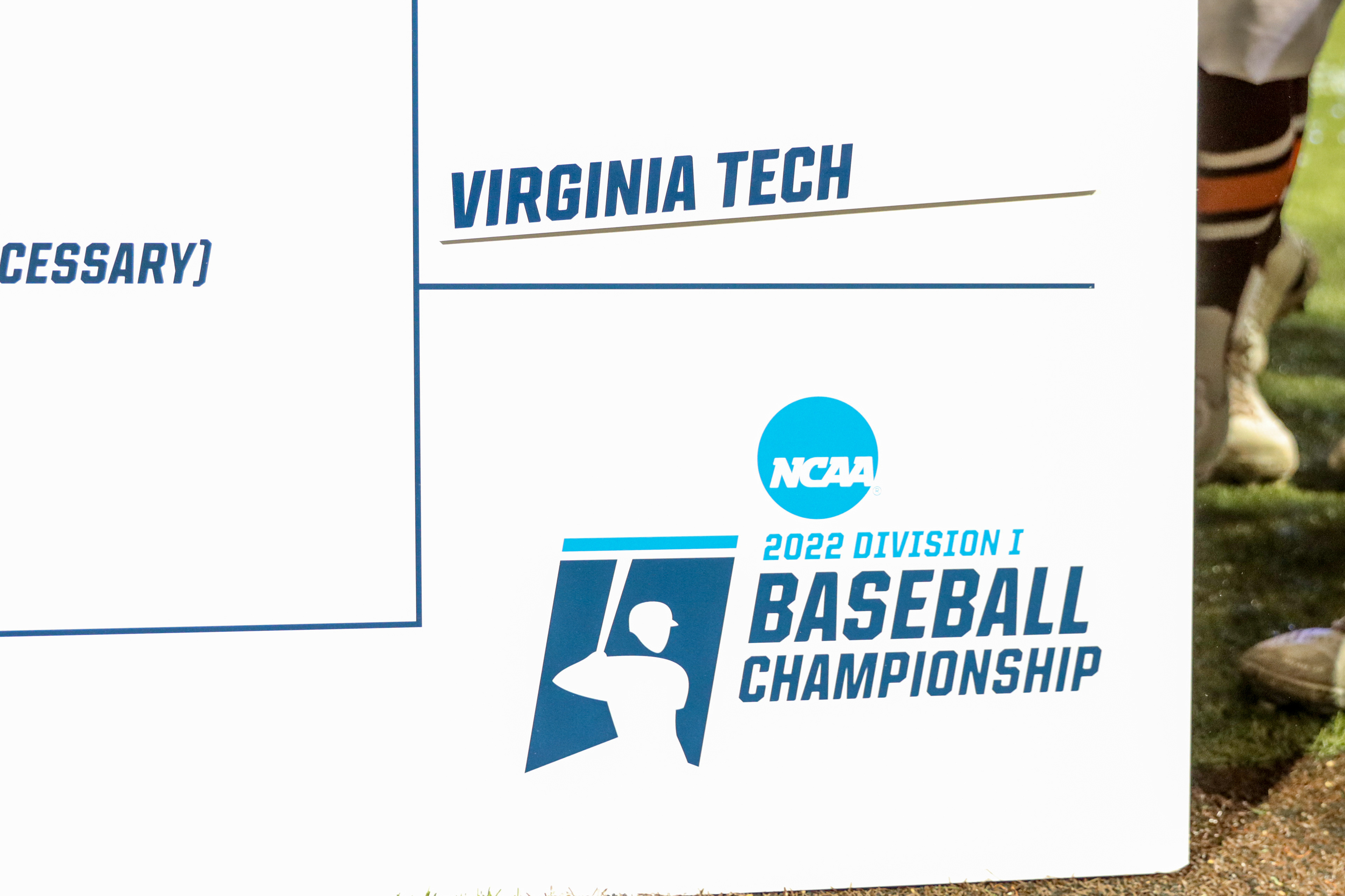 VIRGINIA TECH MOVING ON TO SUPER REGIONALS